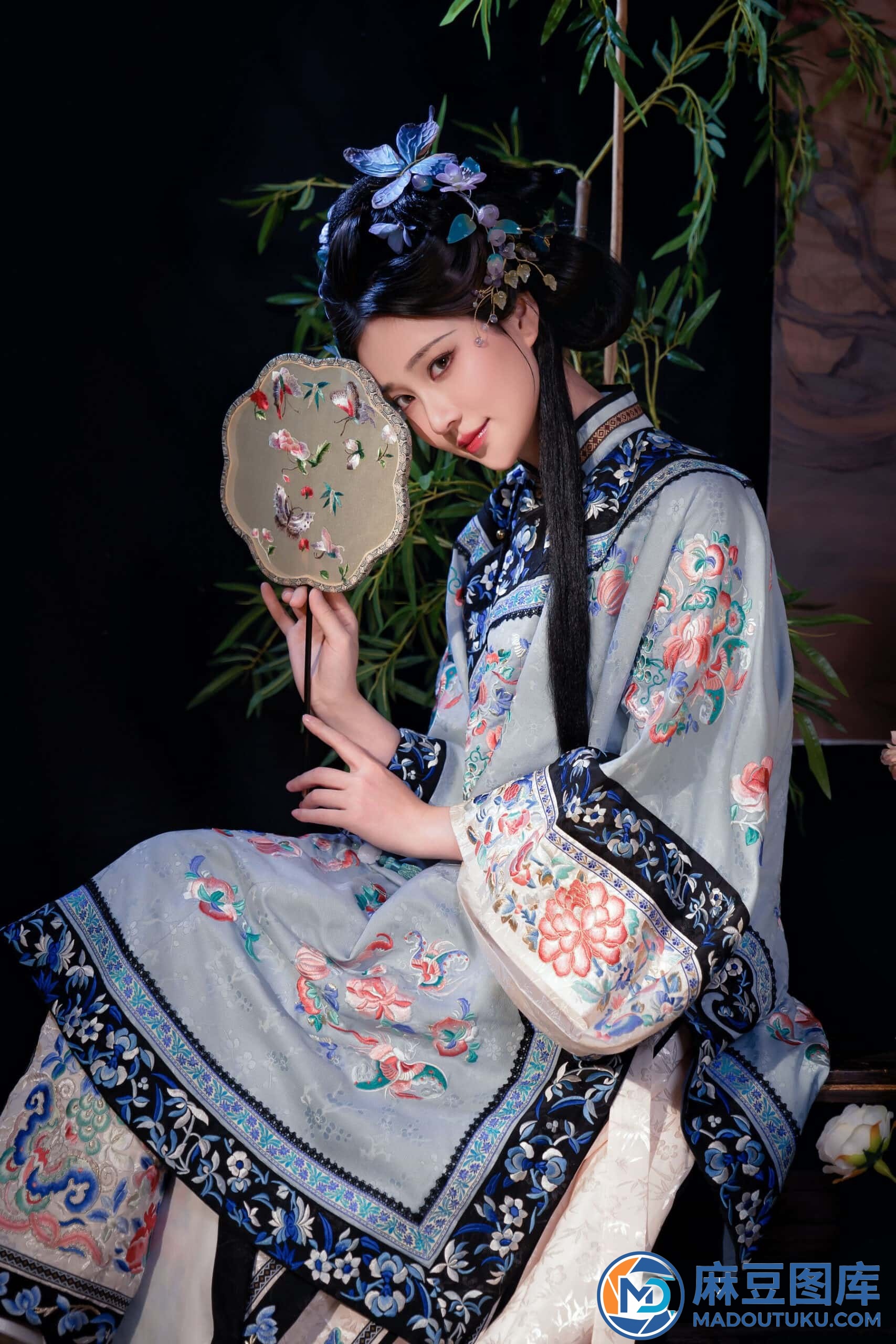 年年《丝兰陵》