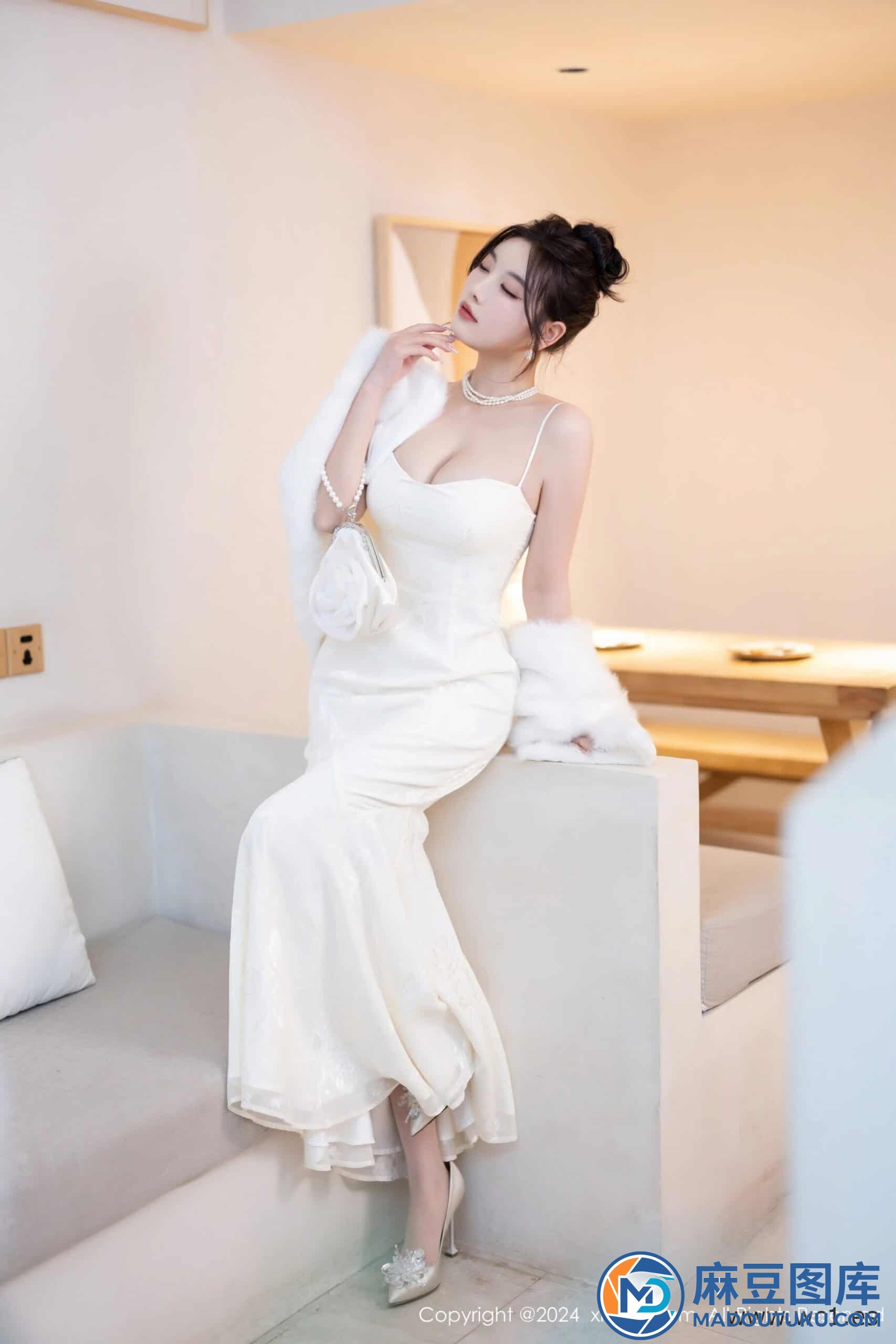 【秀人网】杨晨晨Yome（08538）