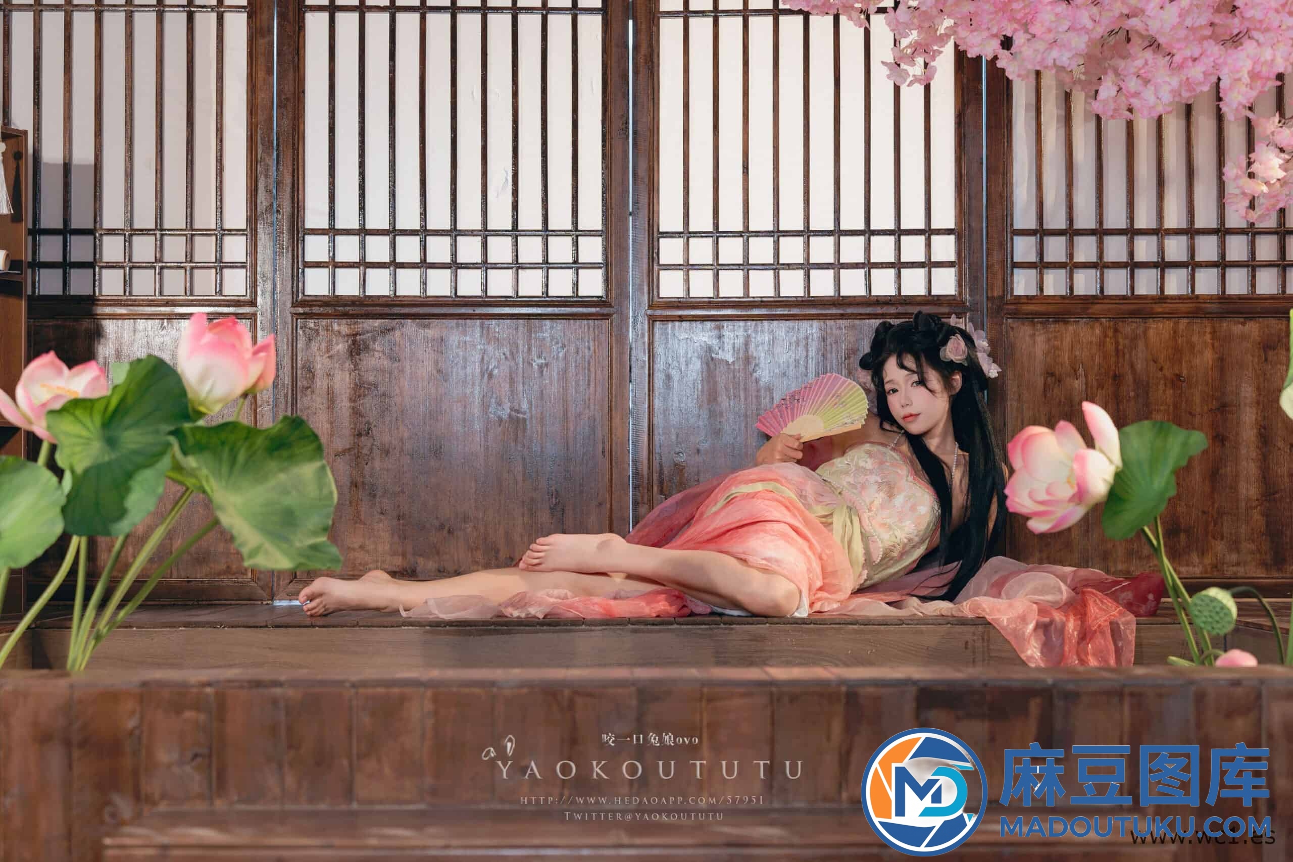【国模套图】咬一口兔娘《醉倒荷塘边》 - 第 5 张