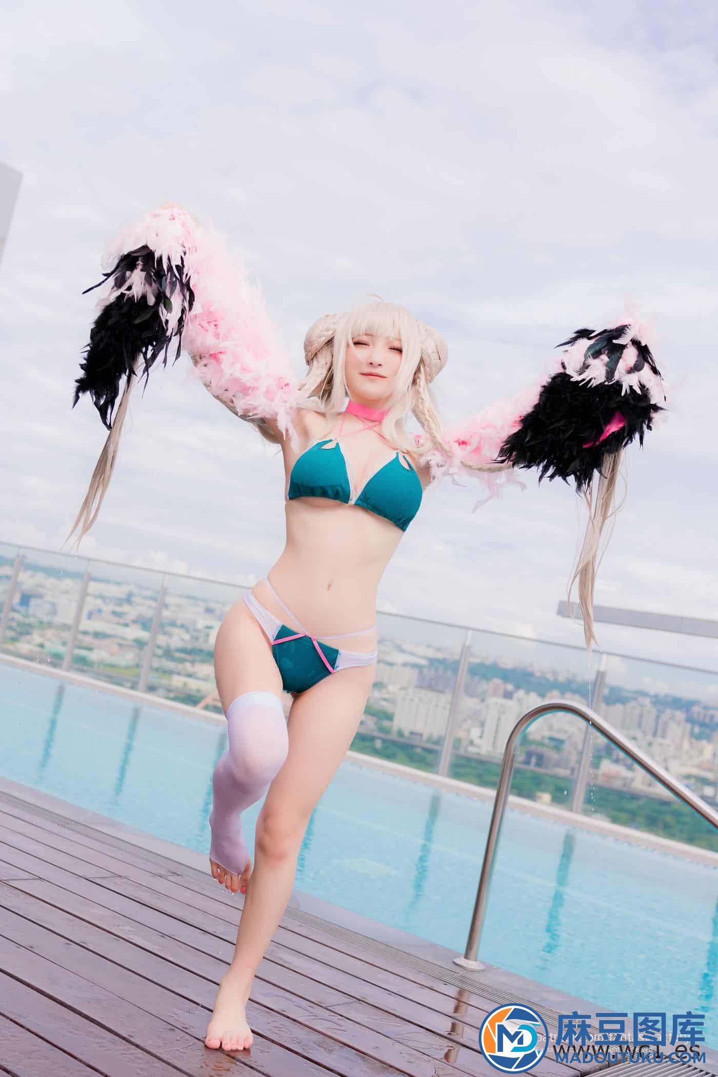 小丁Ding《Formidable swimsuit》