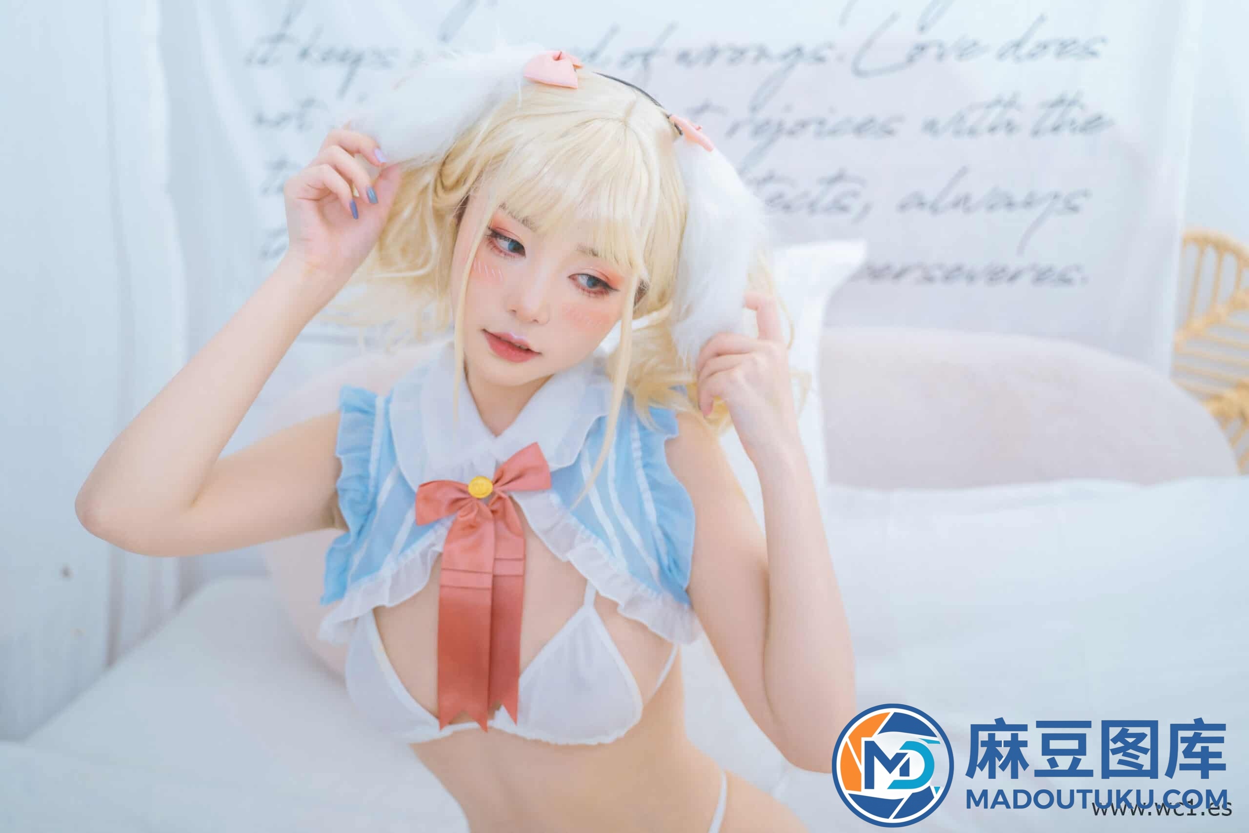 喵小吉《周末に一人で》