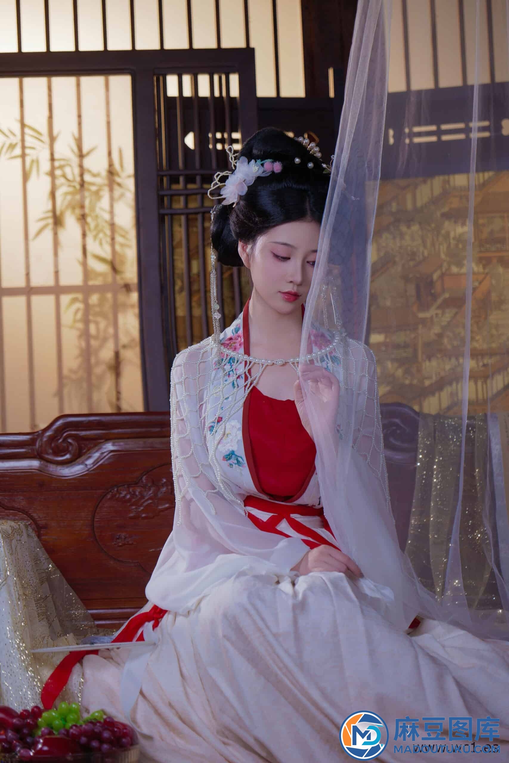 【国模套图】年年《广寒仙子》 - 第 3 张