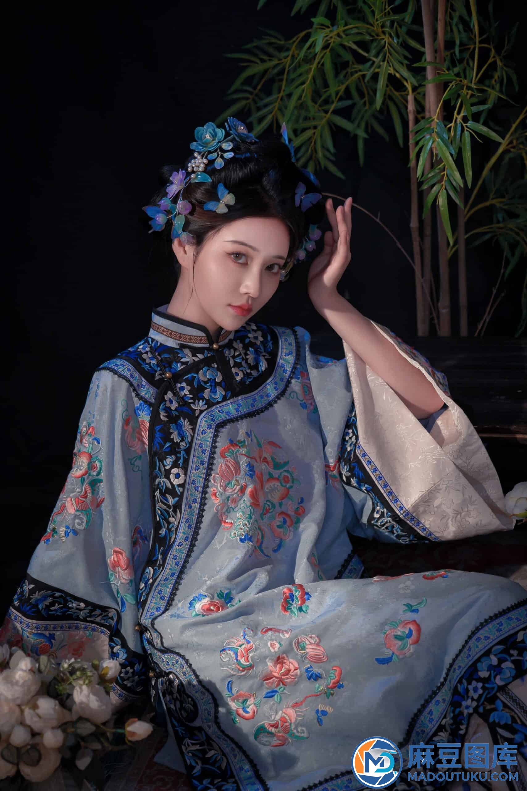 年年《丝兰陵》
