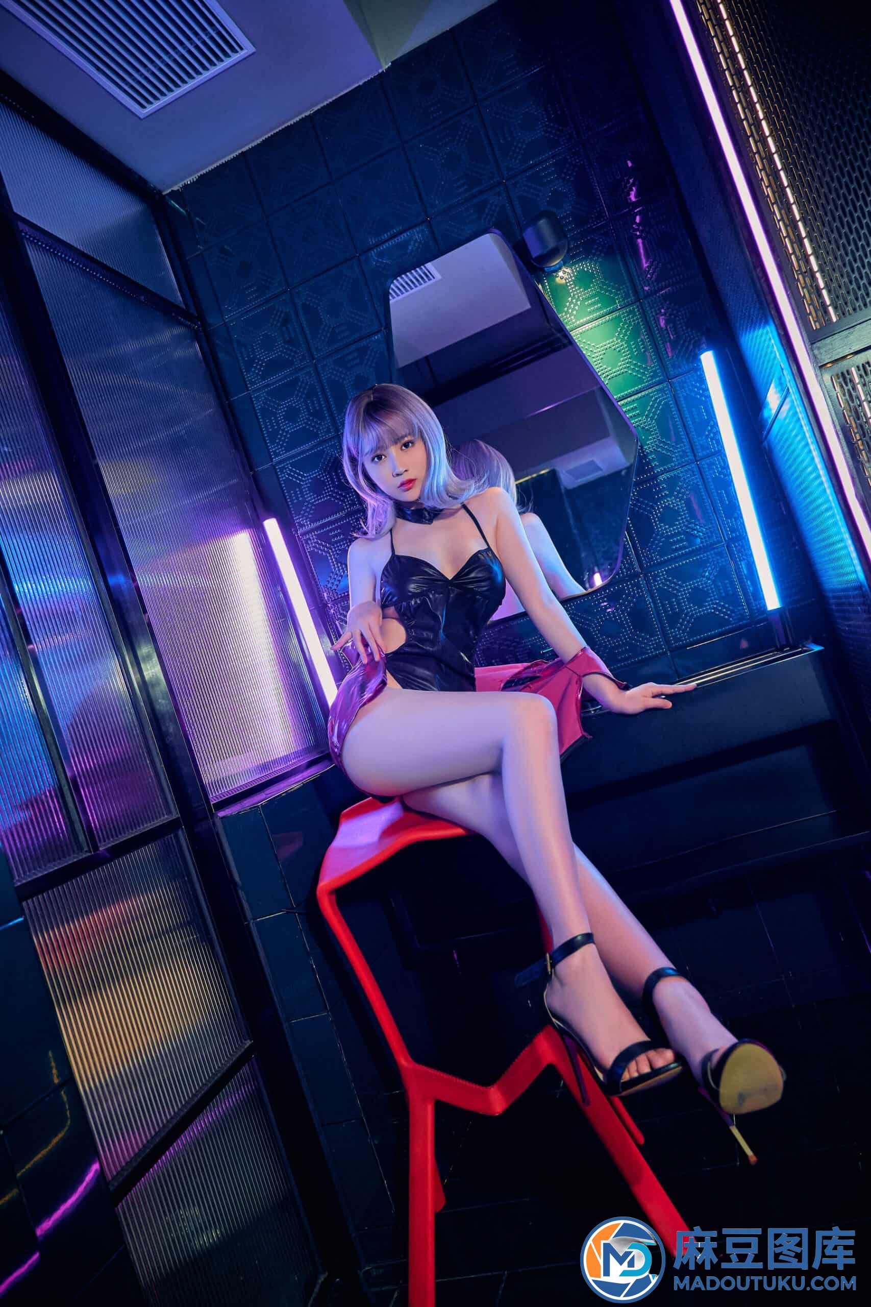 年年《CyberGirl》 - 第 4 张