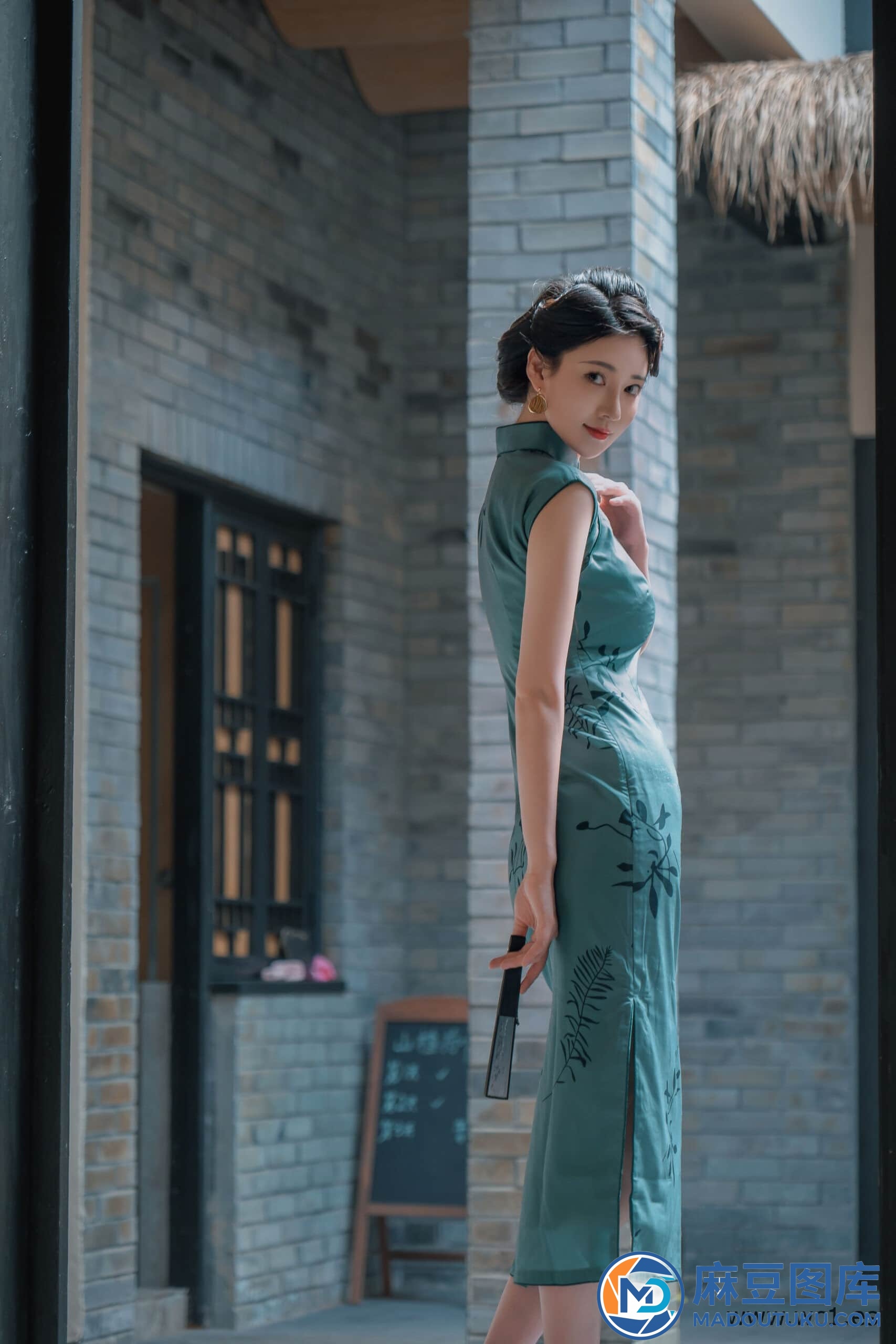 【国模套图】年年《海上花》 - 第 3 张