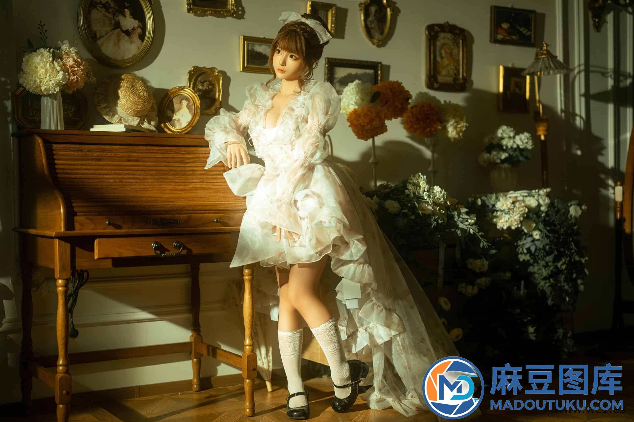 蠢沫沫《欧式女仆》 - 第 3 张