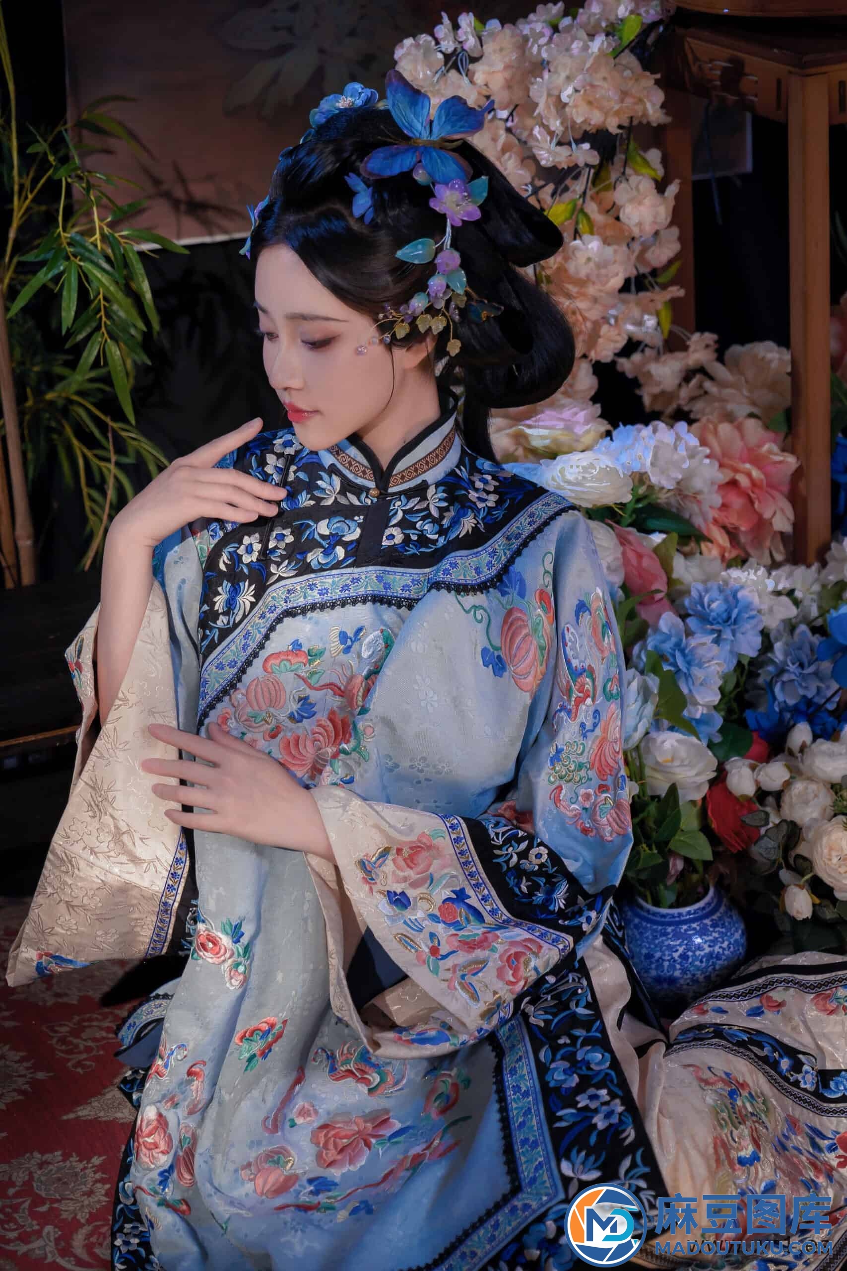 年年《丝兰陵》