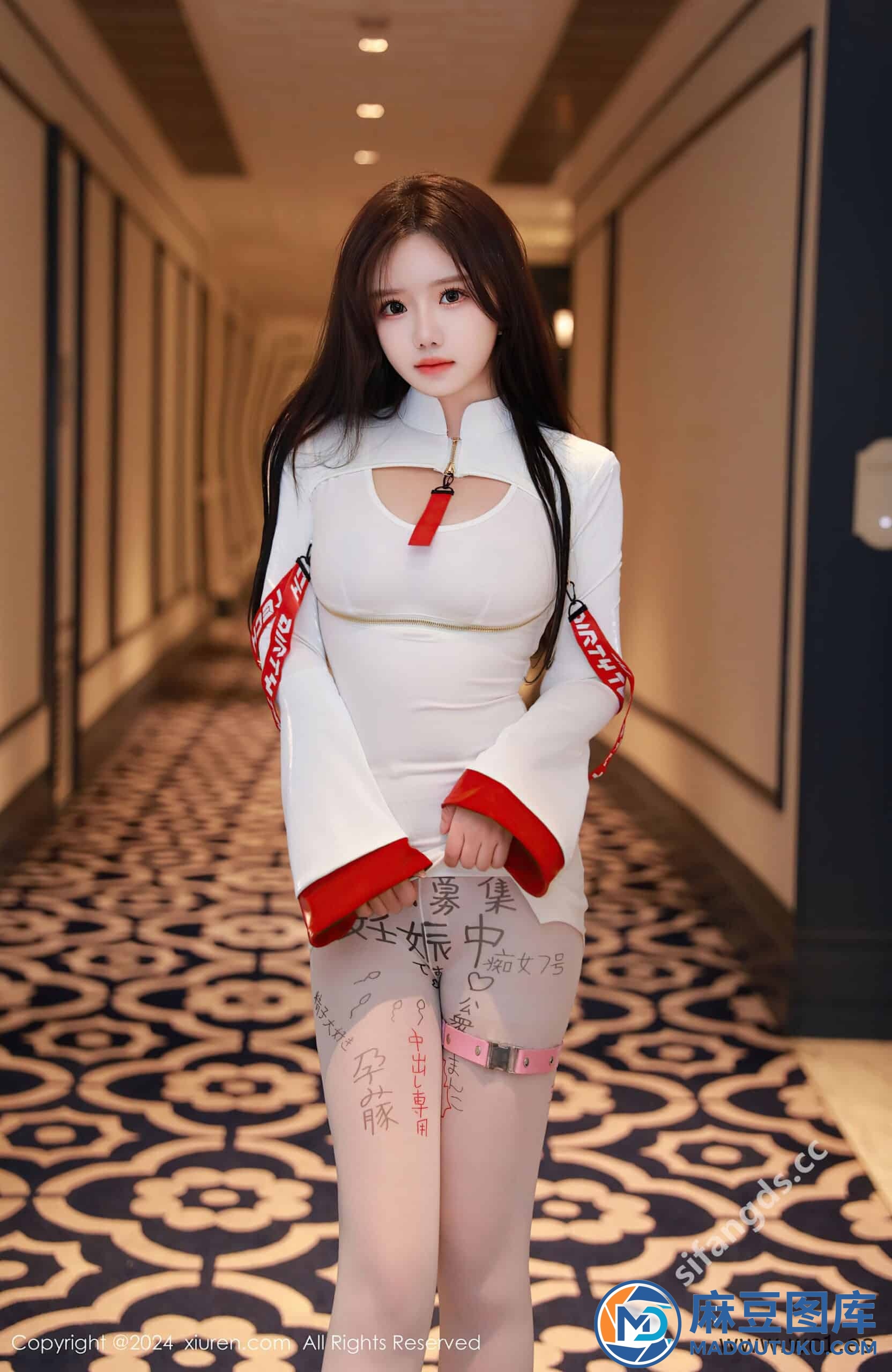 【私购流出】小薯条nienie《私购流出》（8258）