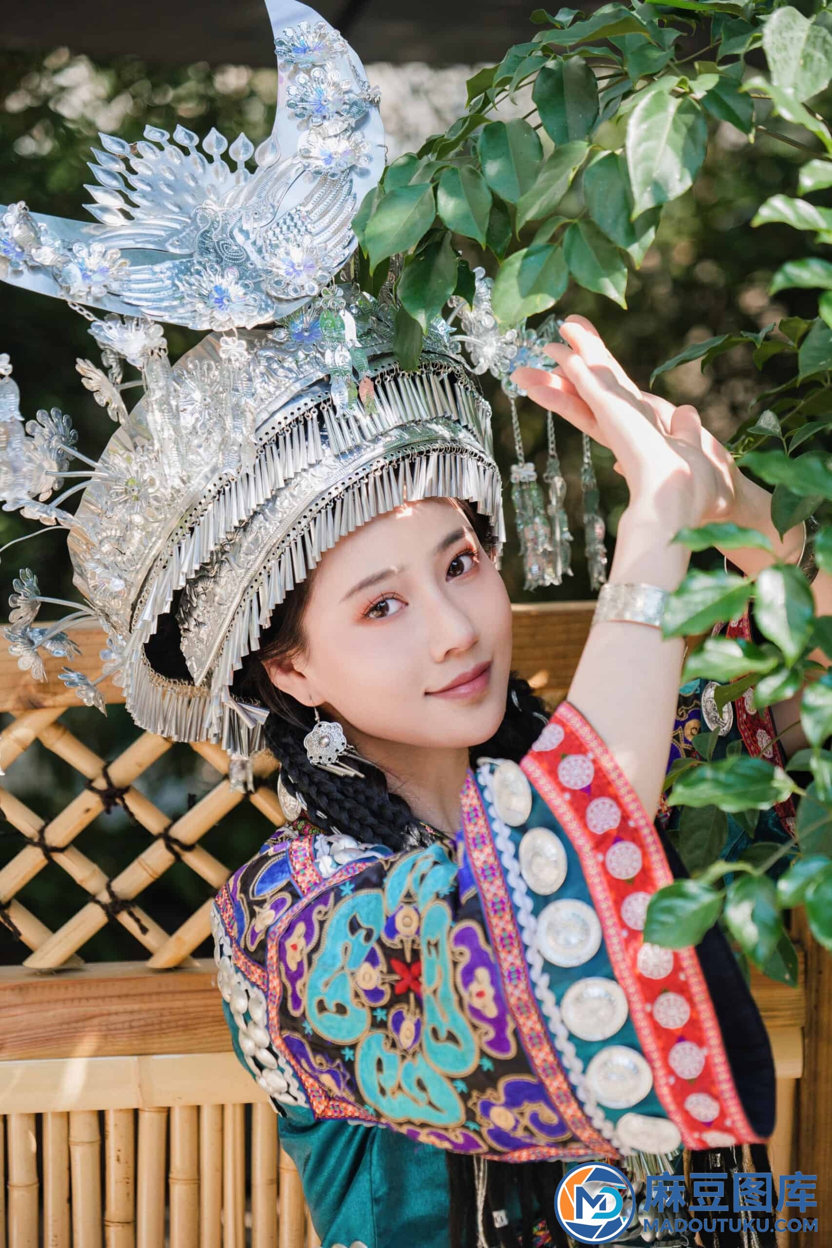年年《苗疆少女》 - 第 4 张