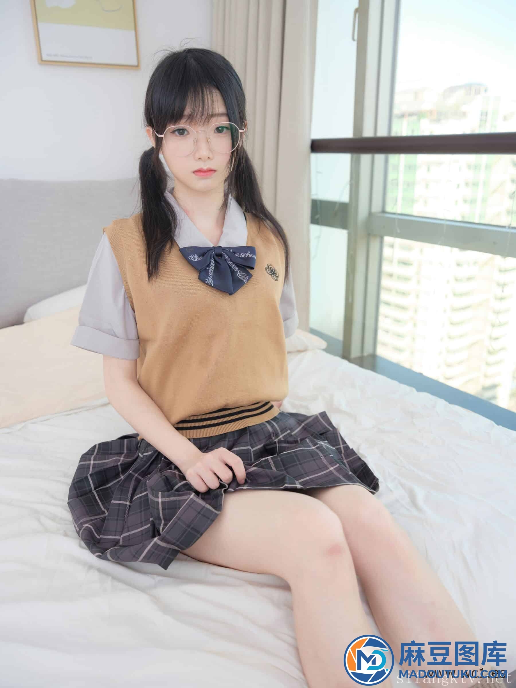 【紧急企划】奶糖《JK》 - 第 1 张