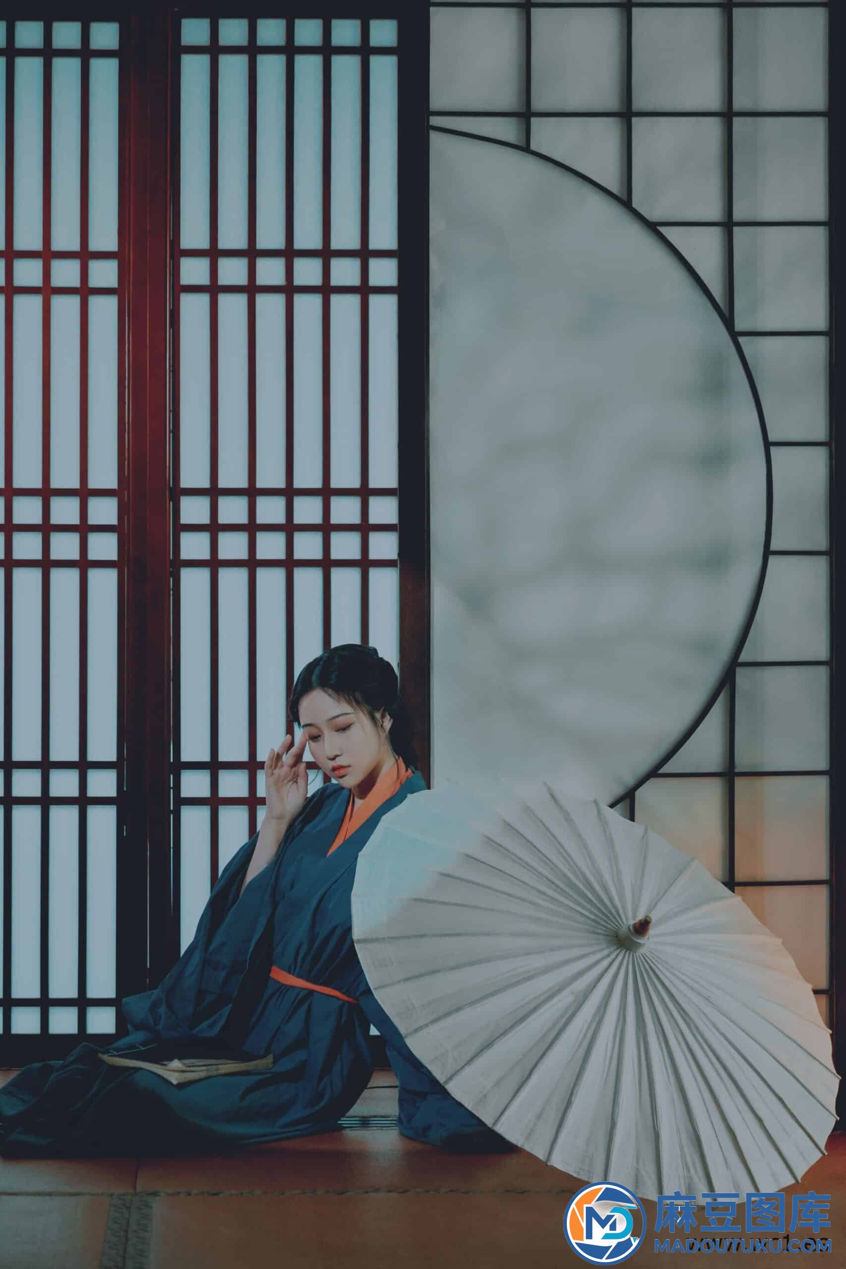 【国模套图】年年《汉宫春月》 - 第 3 张