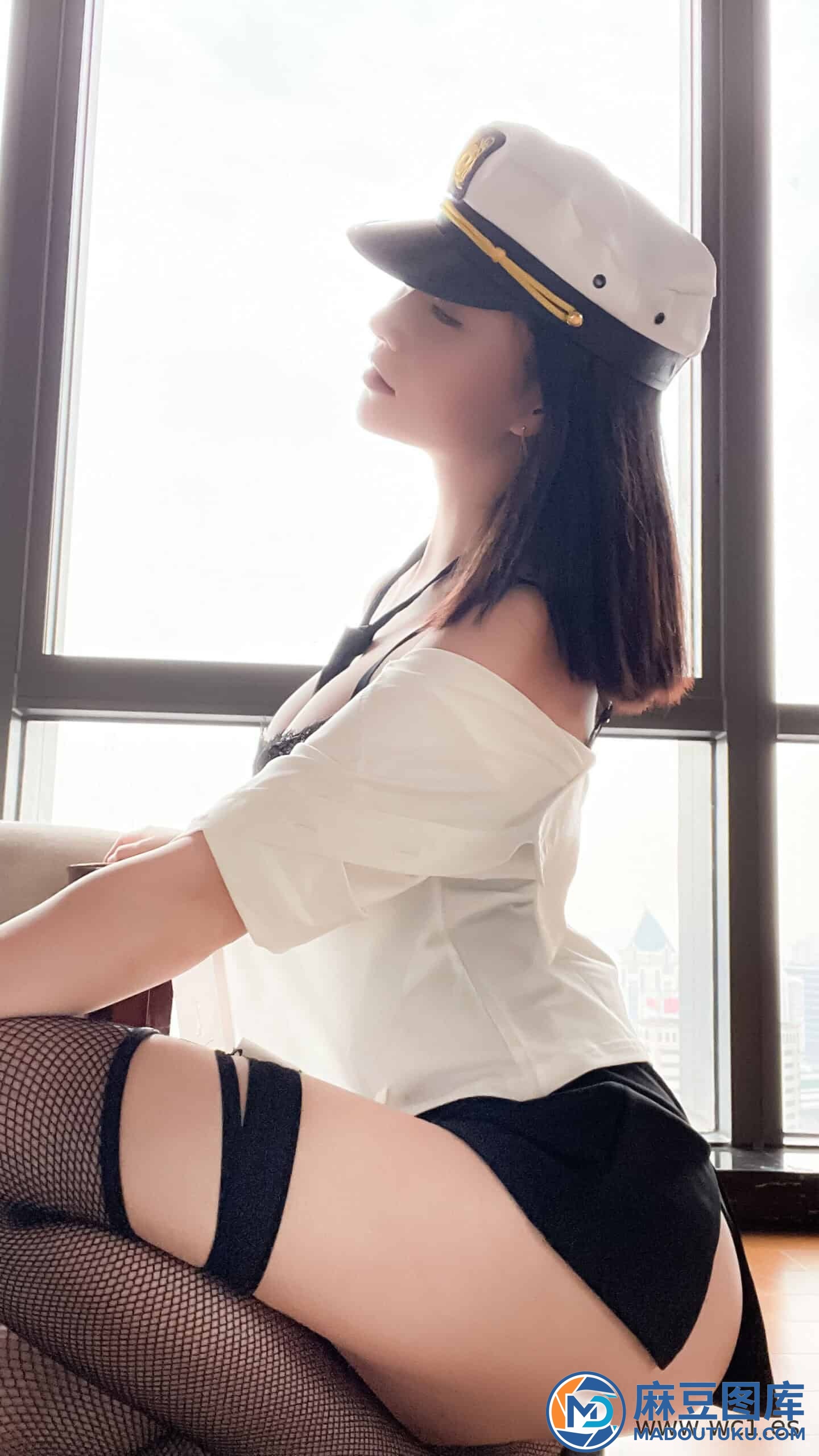 年年《s女警》 - 第 8 张