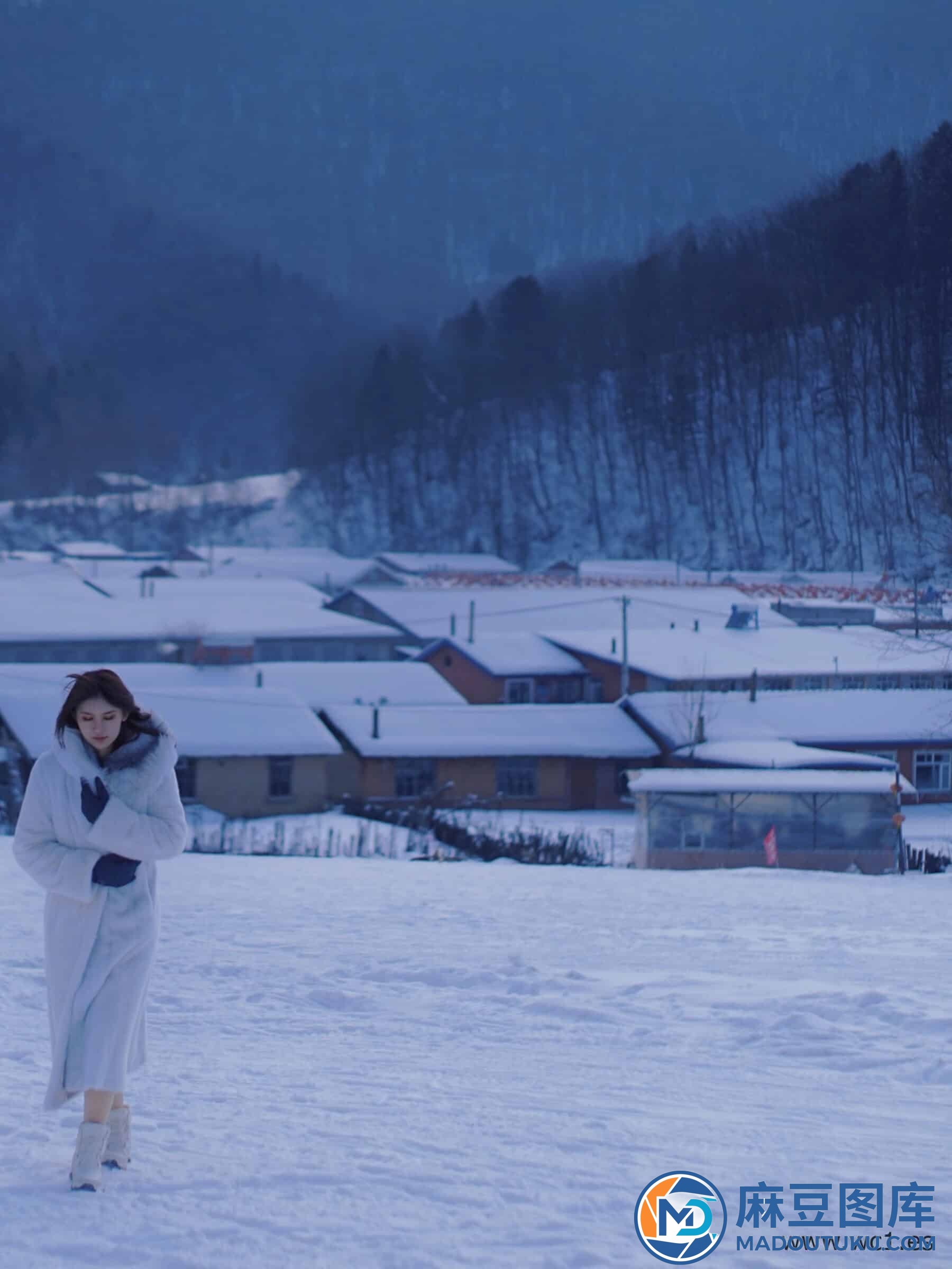 【国模套图】就是阿朱啊《雪国精灵》