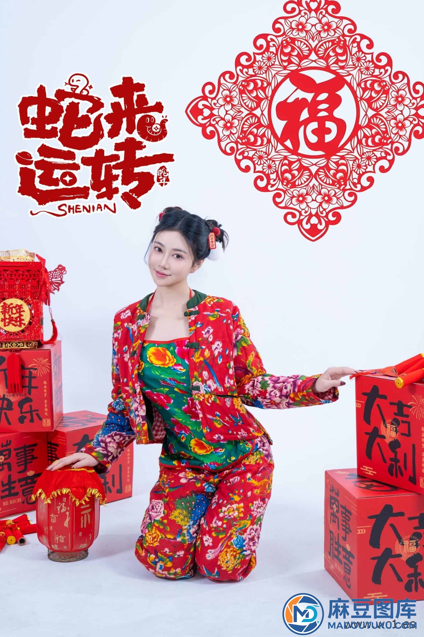 【国模套图】年年《蛇来运转》 - 第 3 张