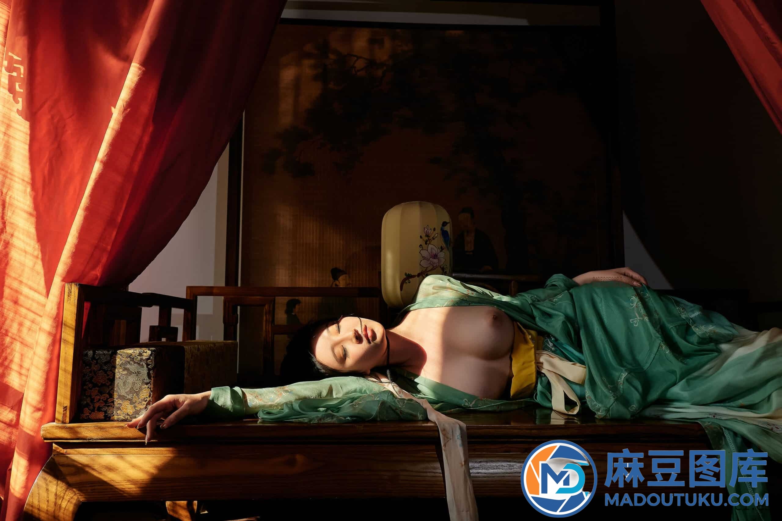 【国模套图】年年《梦华录》（2022-05-04） - 第 4 张