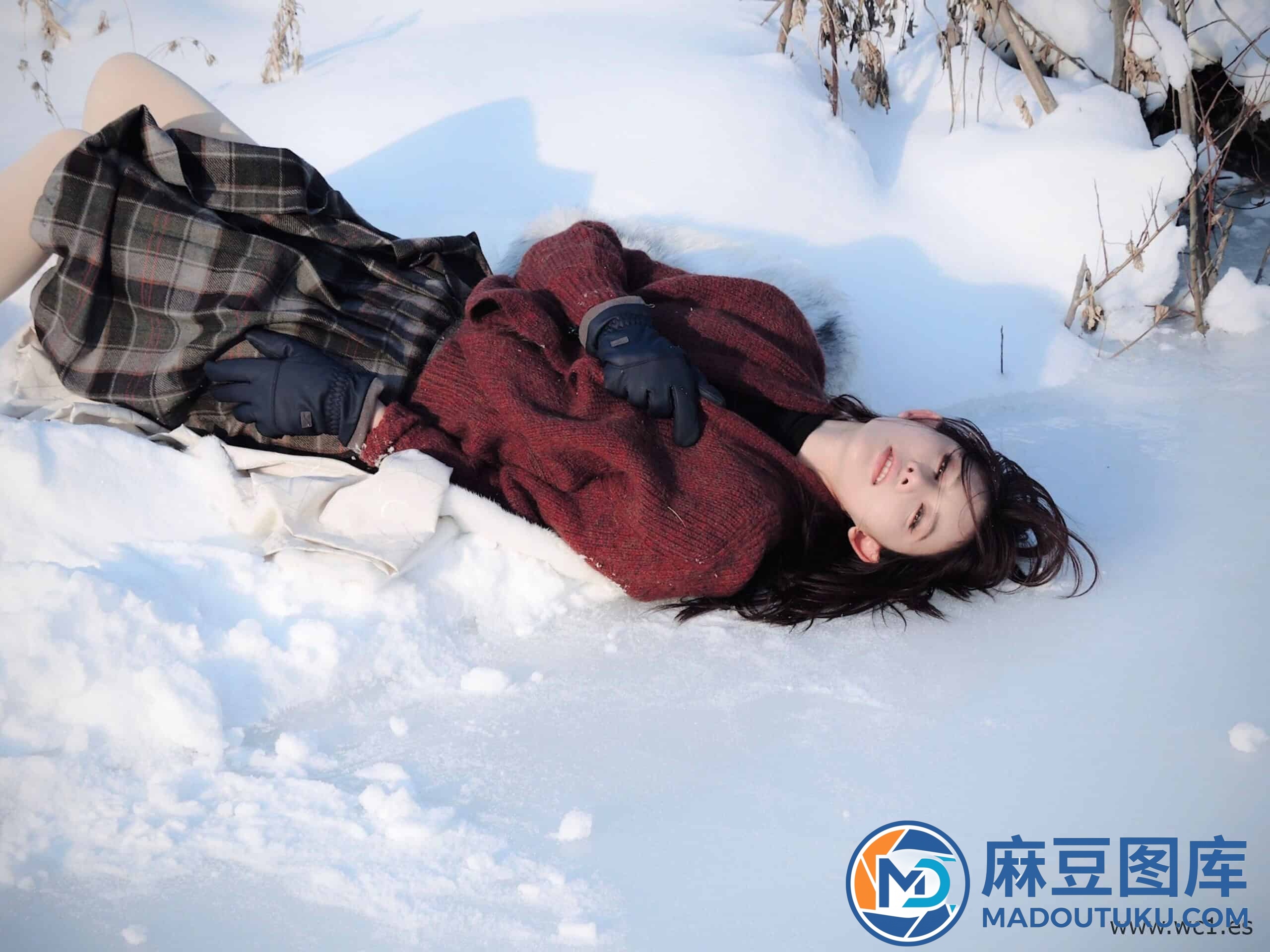 【国模套图】就是阿朱啊《雪国精灵》