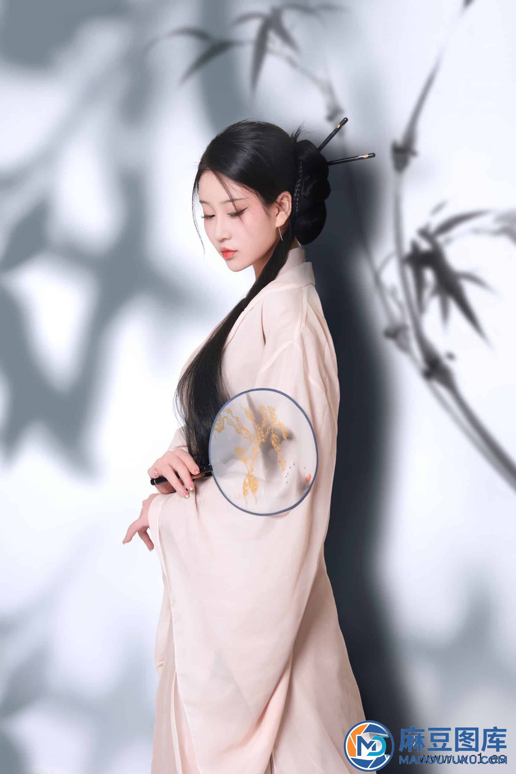 【国模套图】年年《青丝》 - 第 2 张