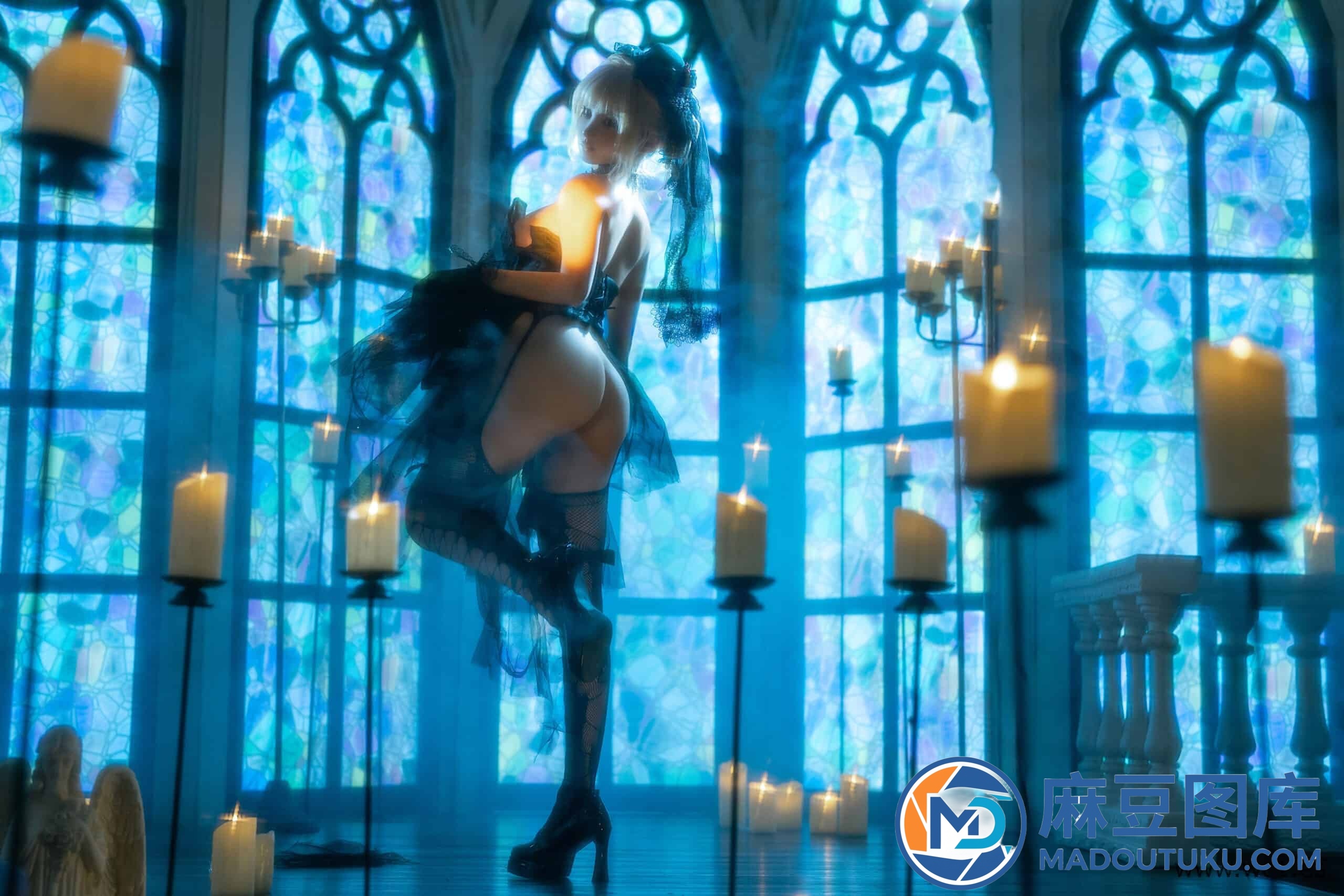 蠢沫沫《黑婚纱》