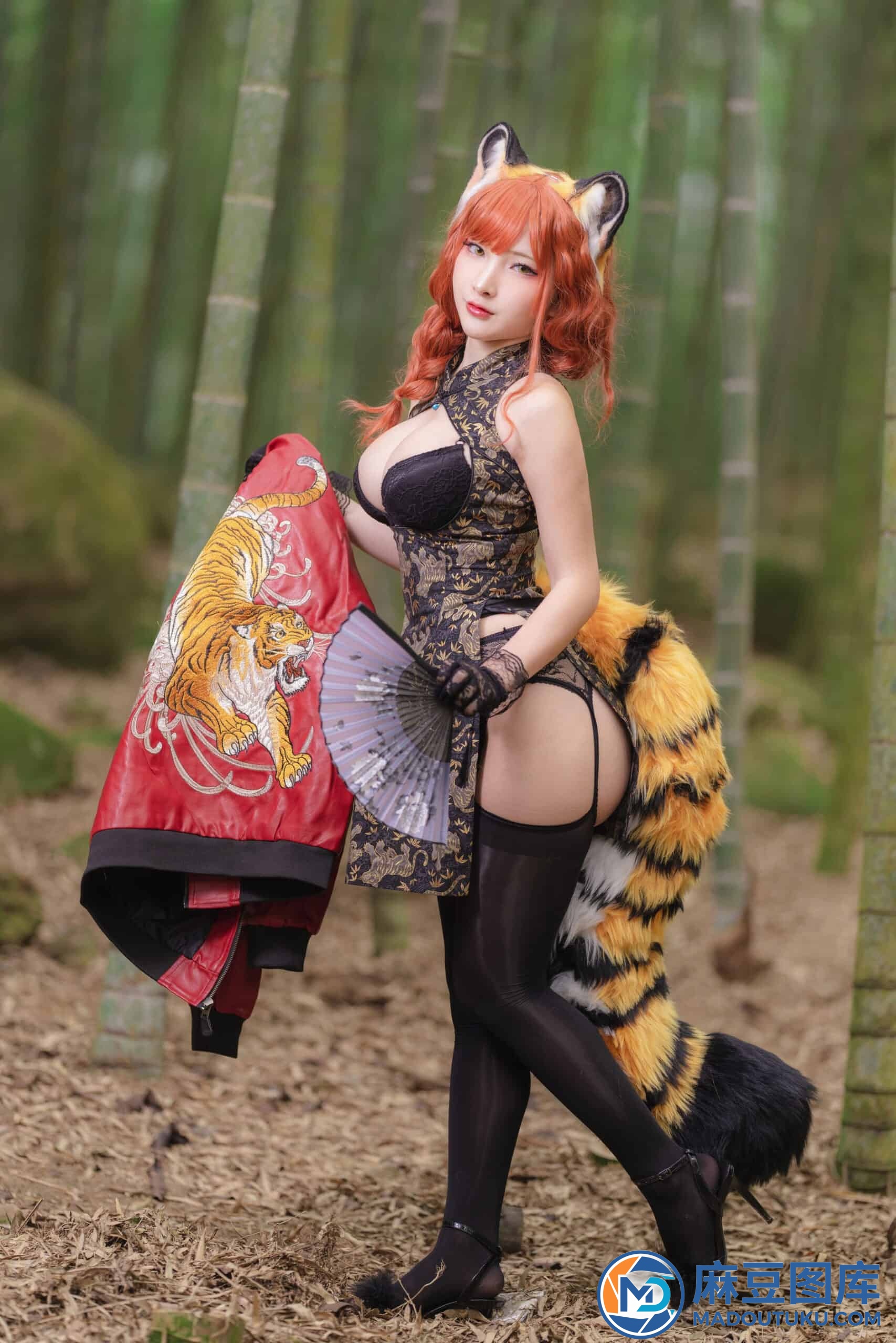 小丁Ding《Tiger cheongsam》 - 第 4 张
