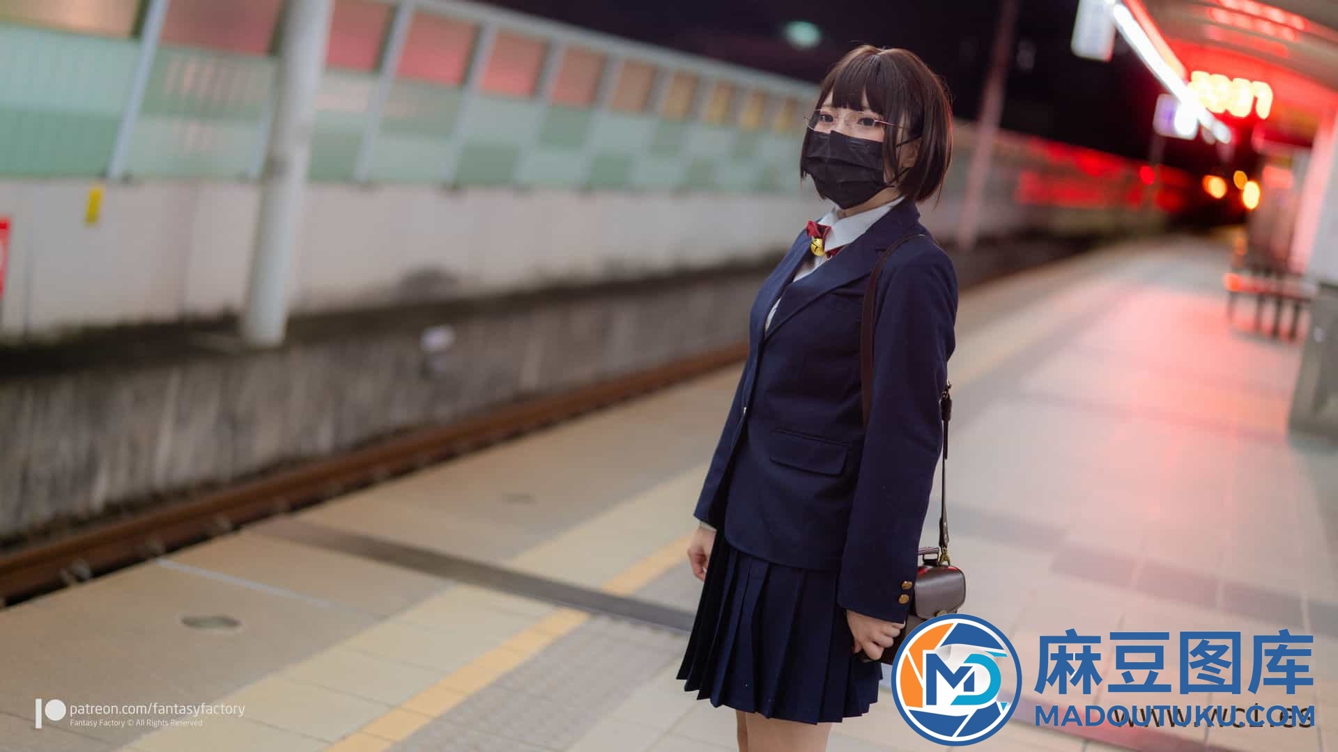 小丁Ding《Underground》 - 第 1 张