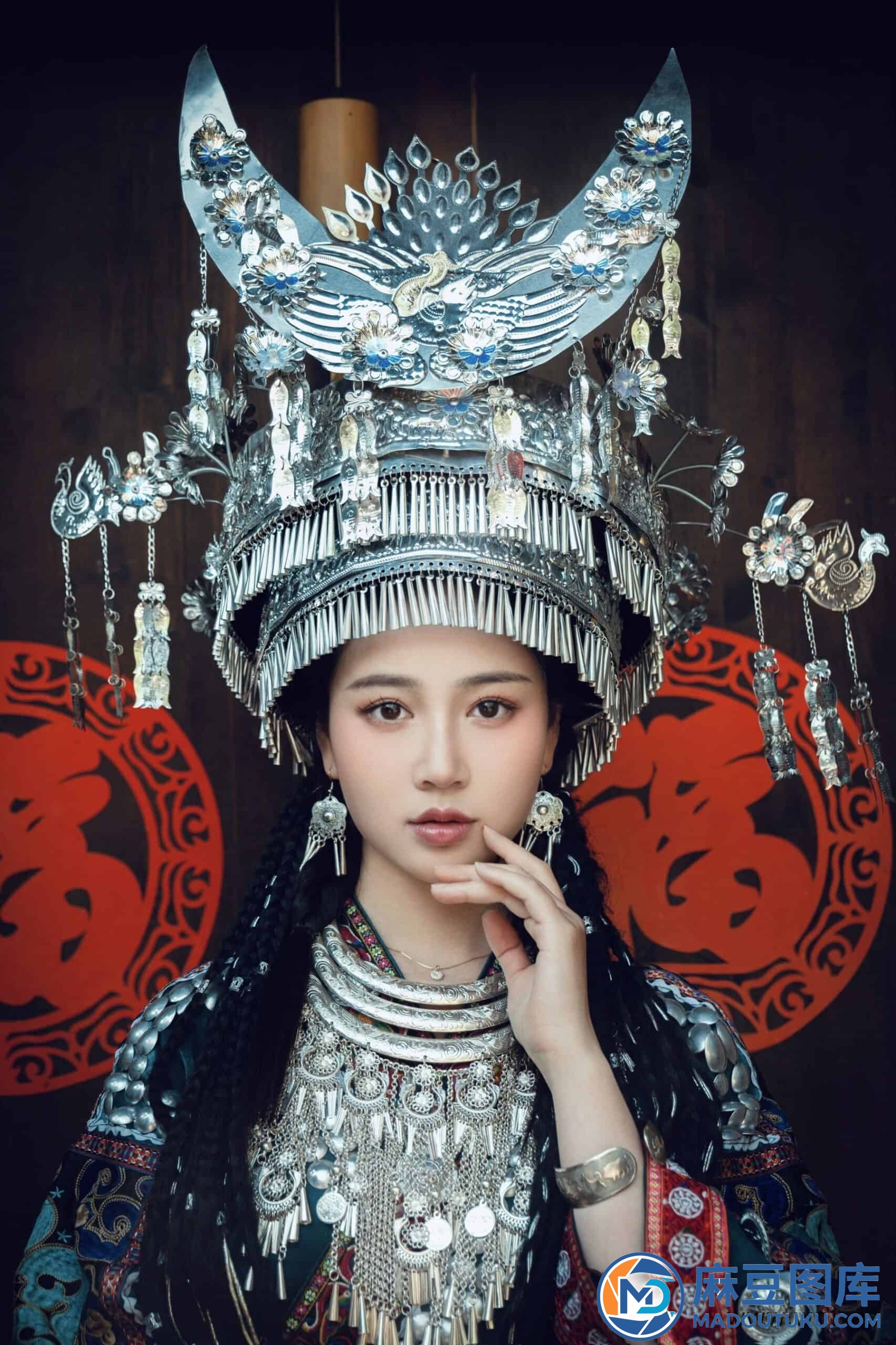 年年《苗疆少女》 - 第 1 张