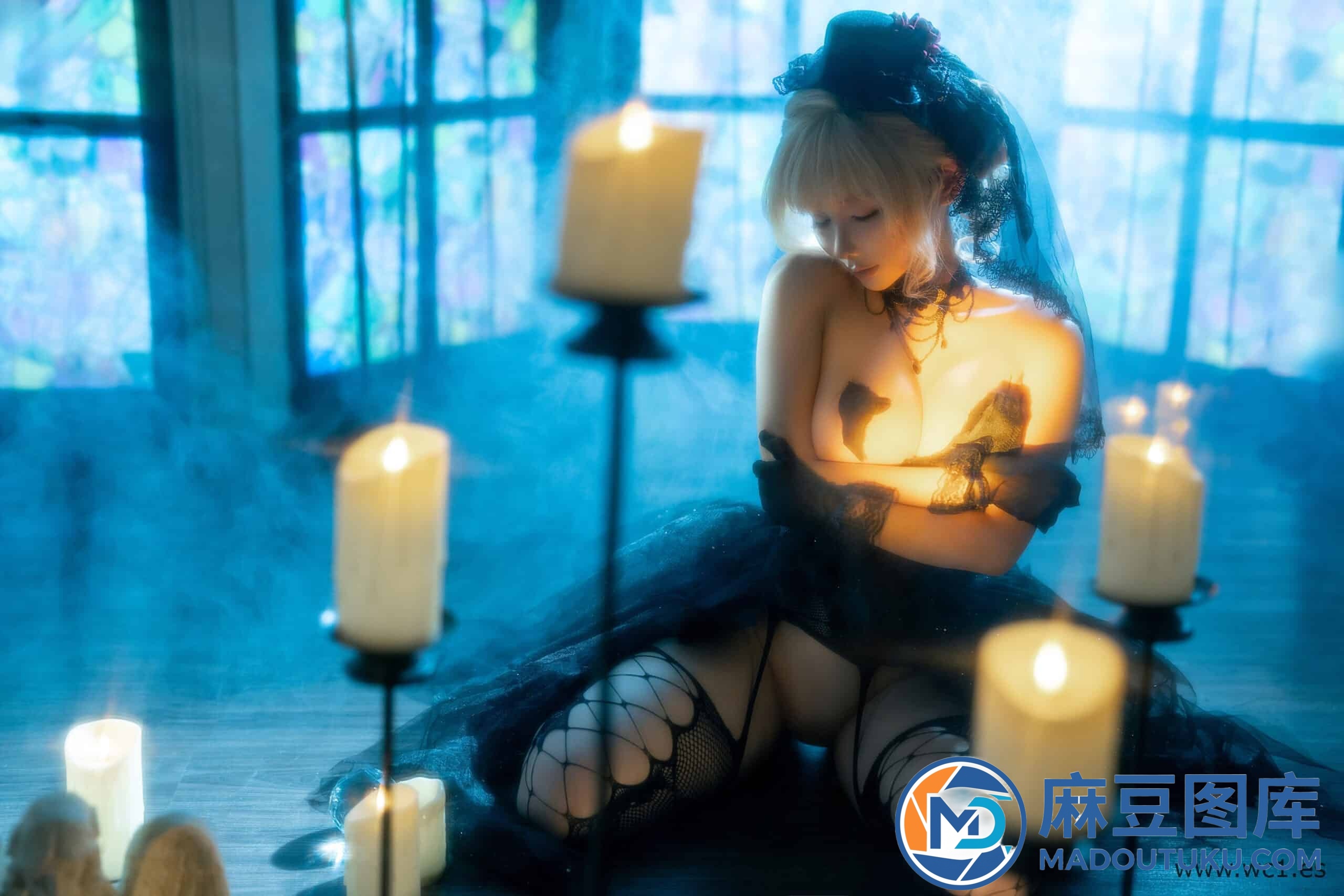 蠢沫沫《黑婚纱》