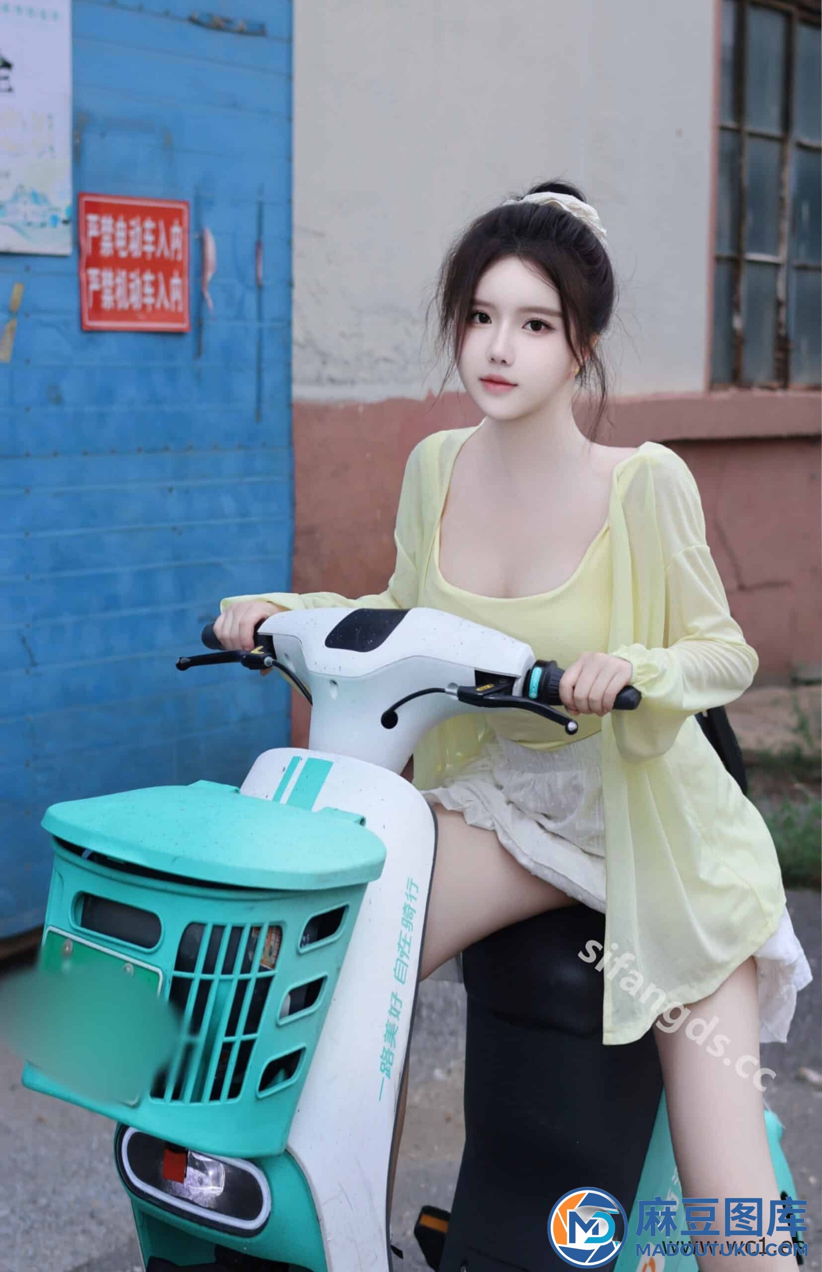 【私购流出】小薯条nienie《私购流出》（9024）