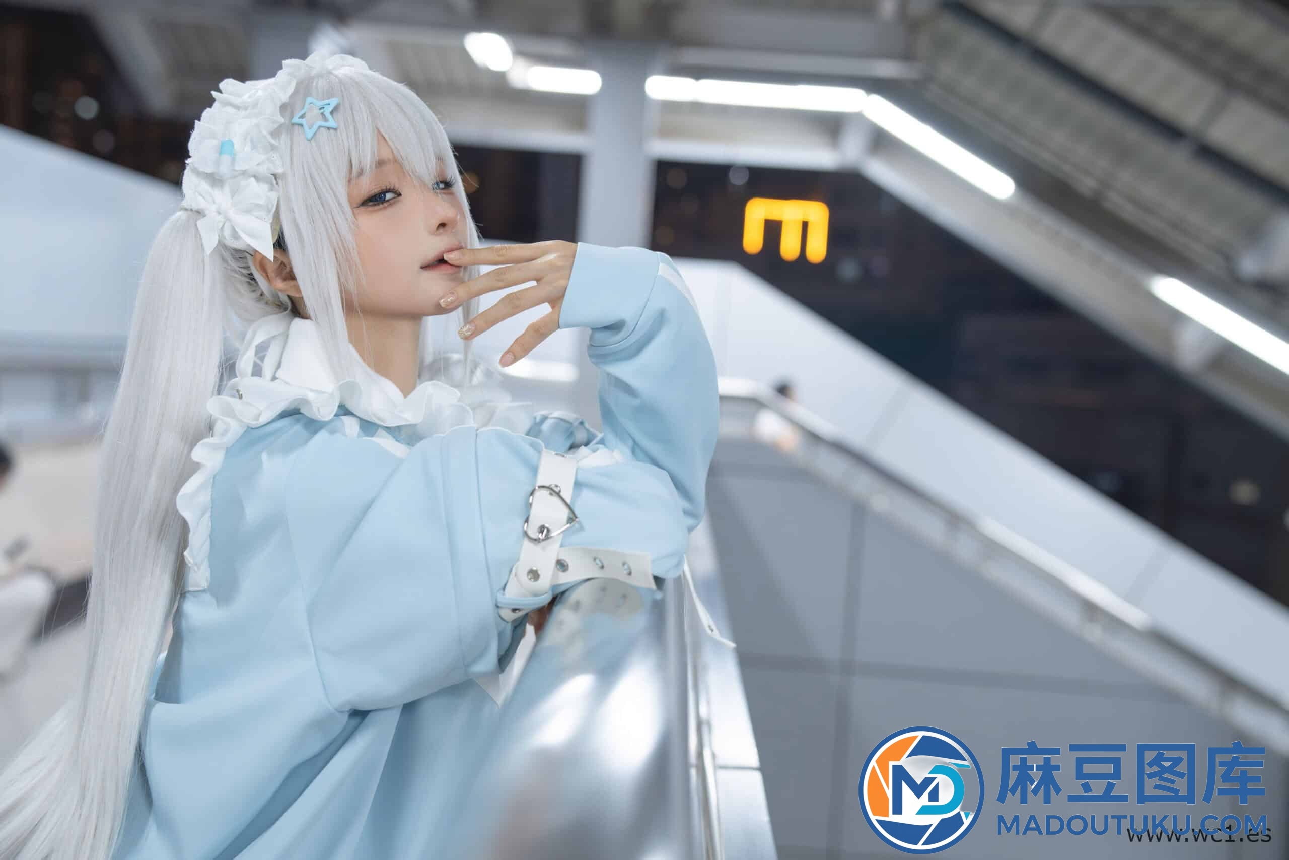 蠢沫沫《水色》 - 第 2 张