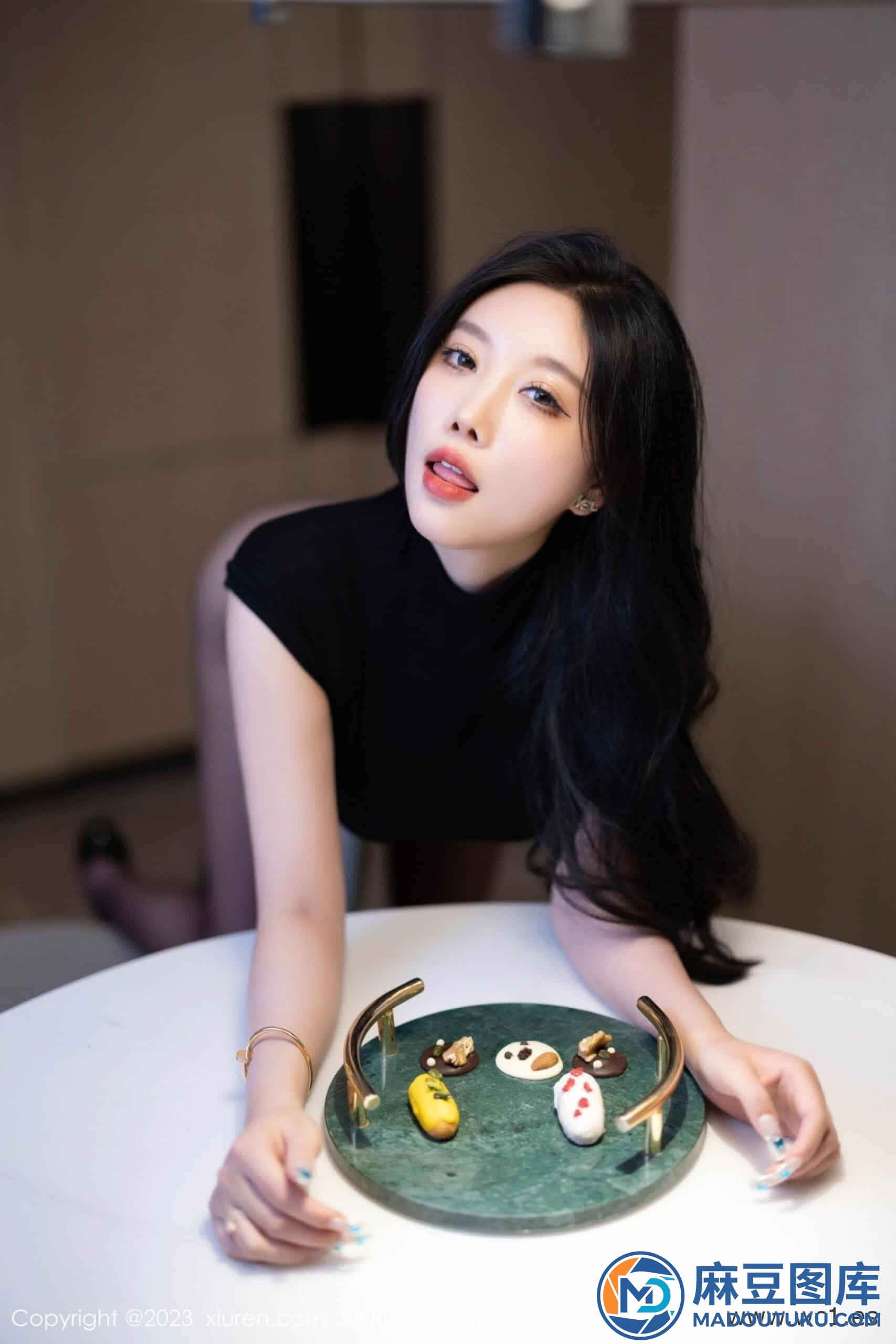 【秀人网】杨晨晨Yome（07627）