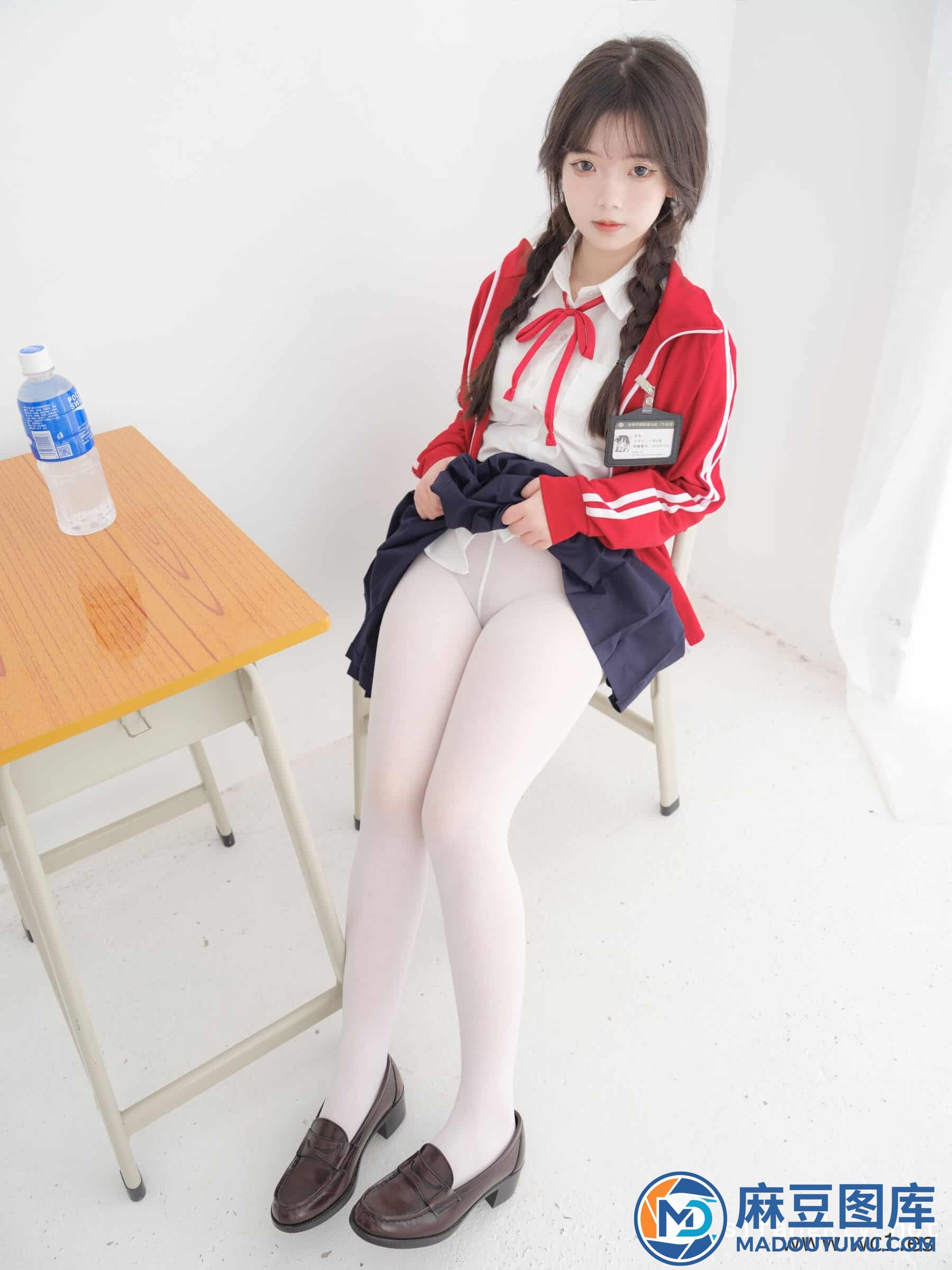 【紧急企划】奶昔《红色校服》 - 第 2 张