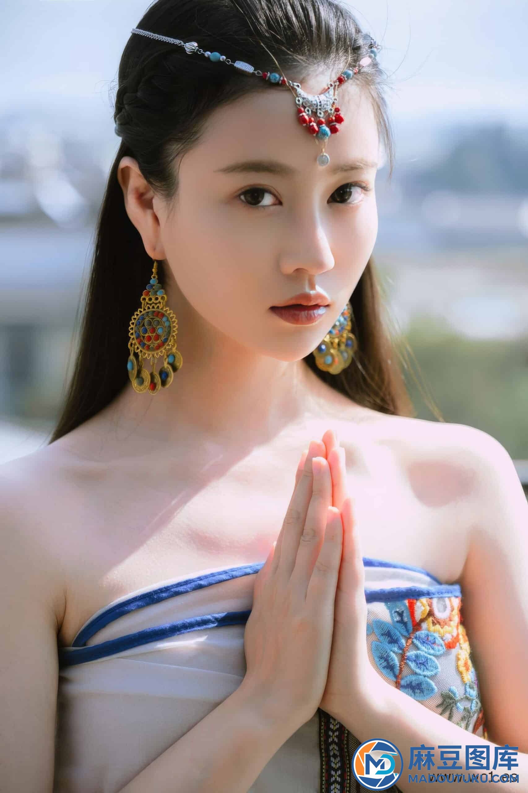 年年《云端》 - 第 3 张
