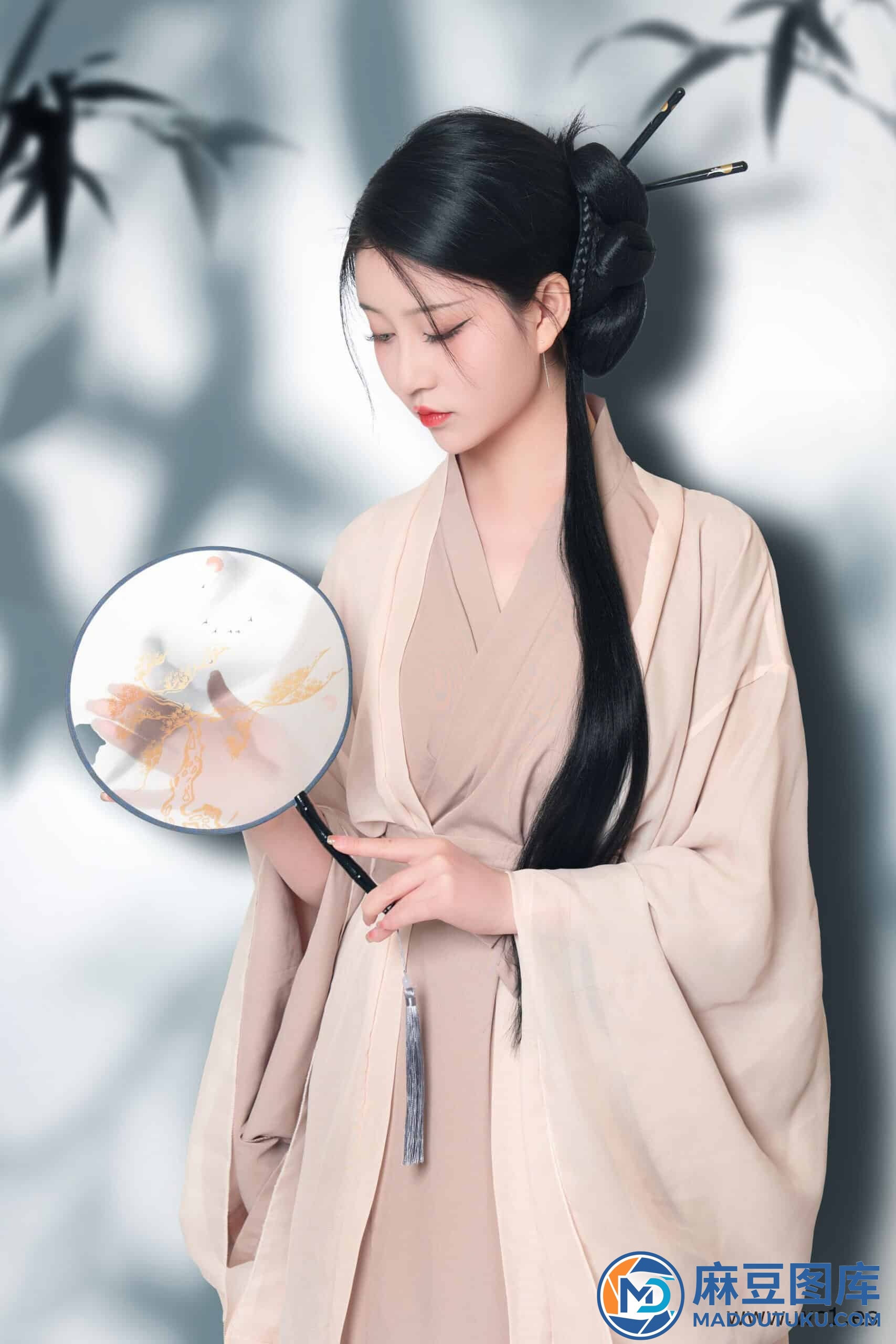 【国模套图】年年《青丝》 - 第 4 张