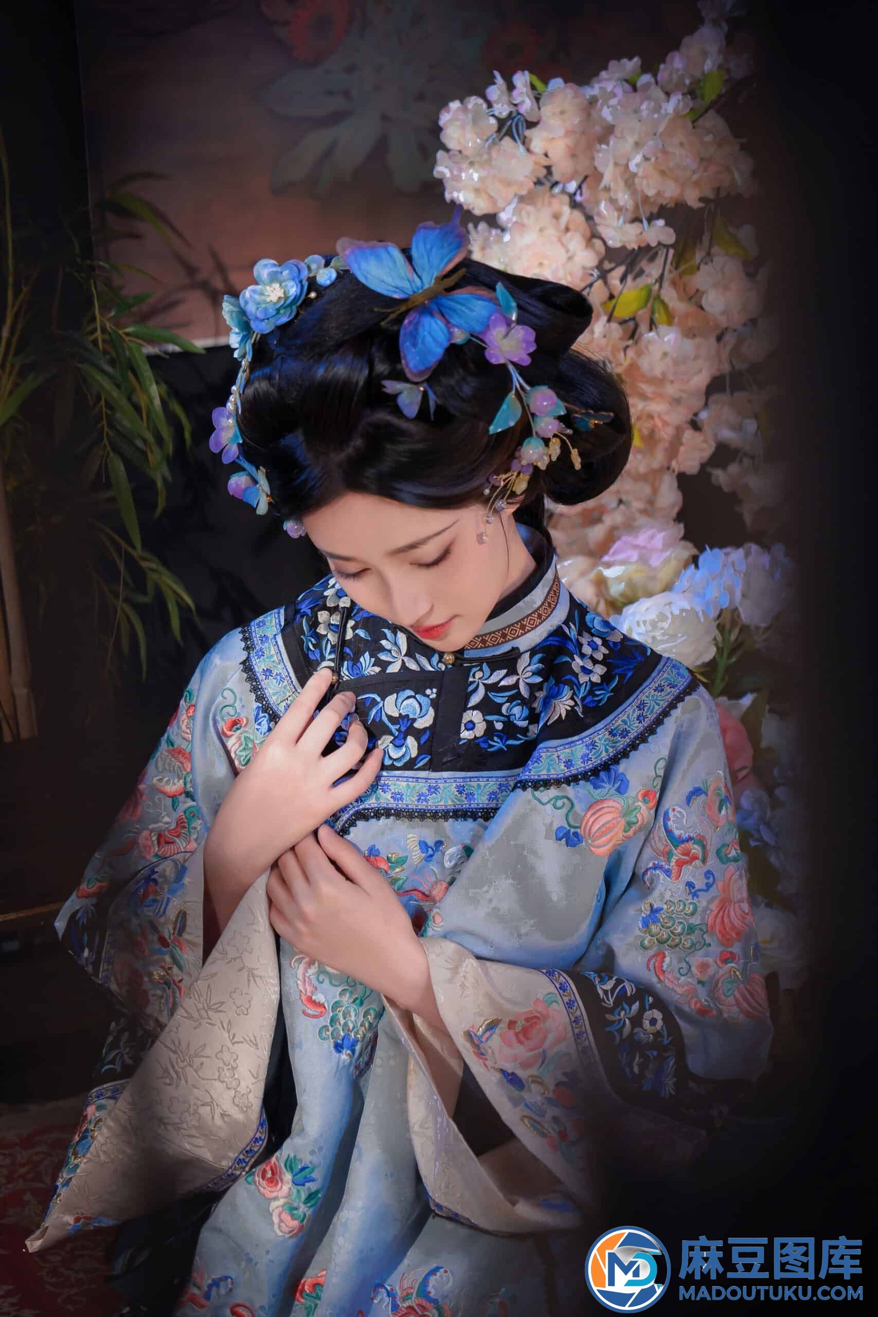 年年《丝兰陵》