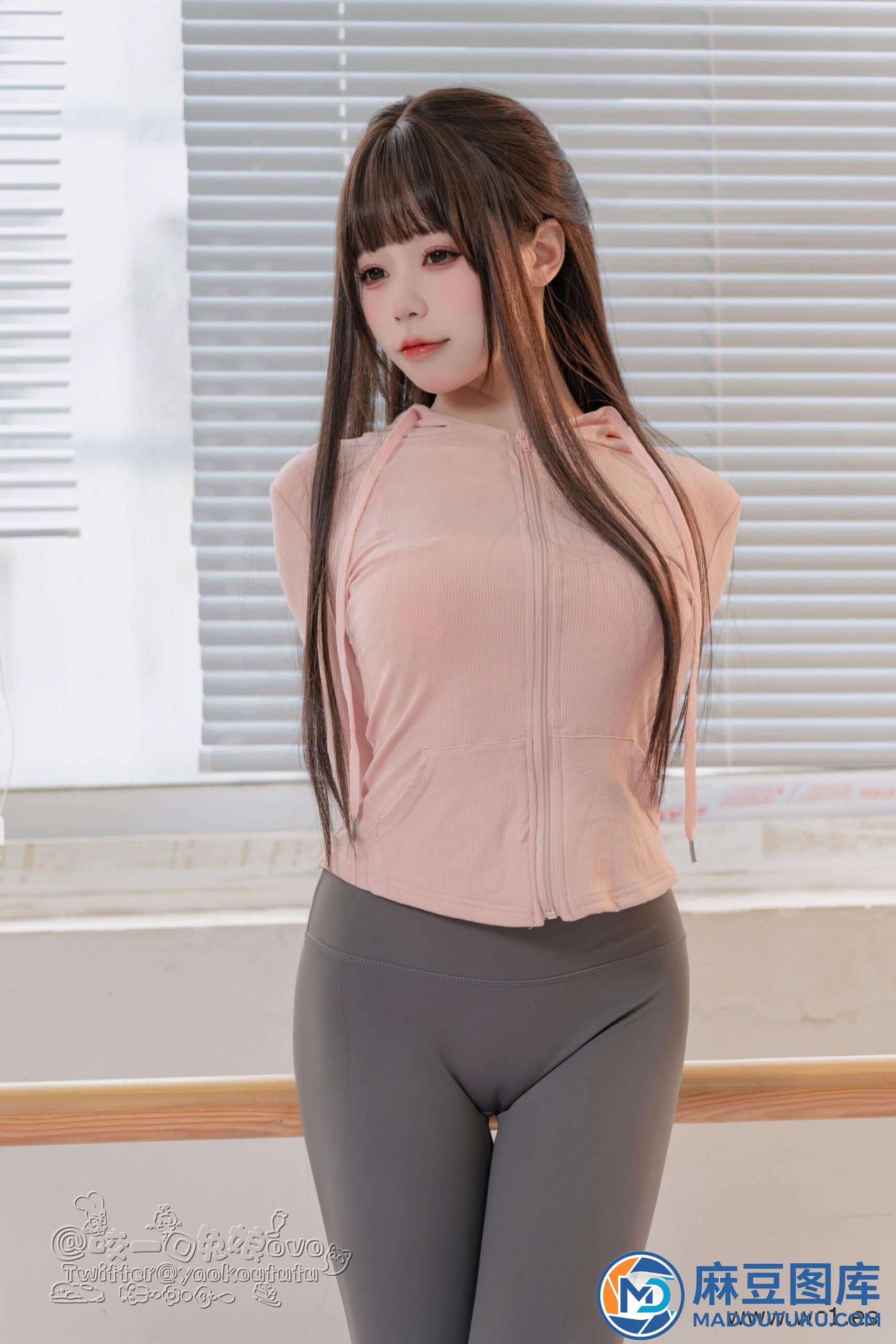 【国模套图】咬一口兔娘《瑜伽私教课》 - 第 4 张