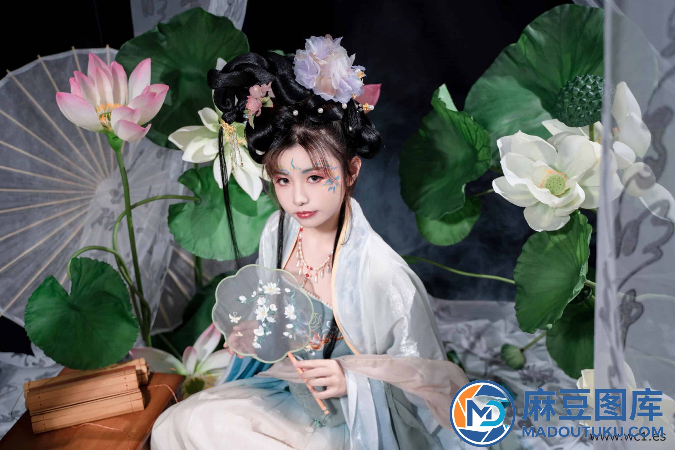喵小吉《月华清》 - 第 4 张