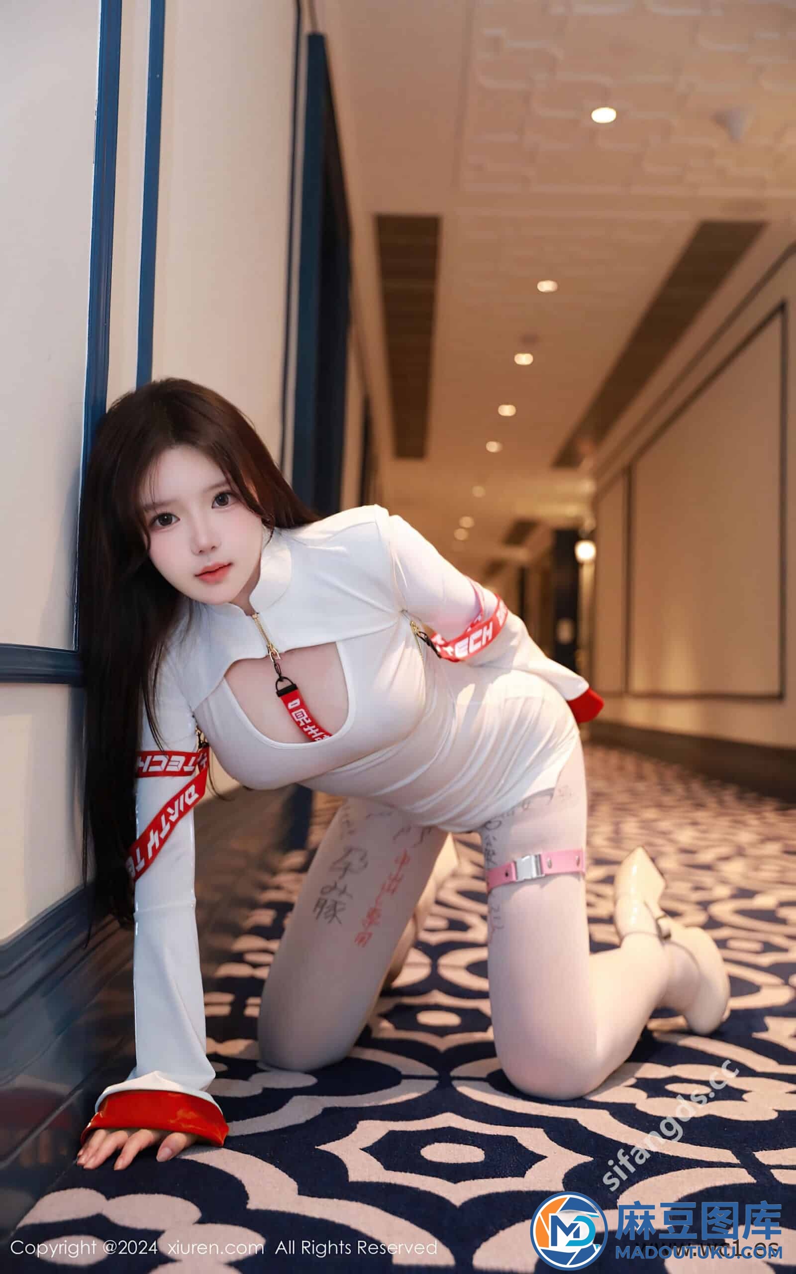 【私购流出】小薯条nienie《私购流出》（8258）