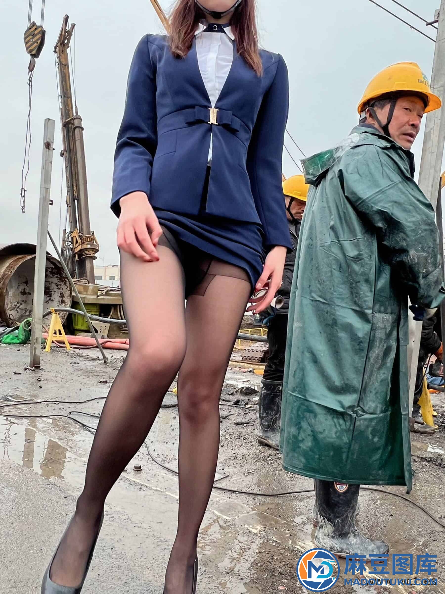 阿朱《考察强盛集团》