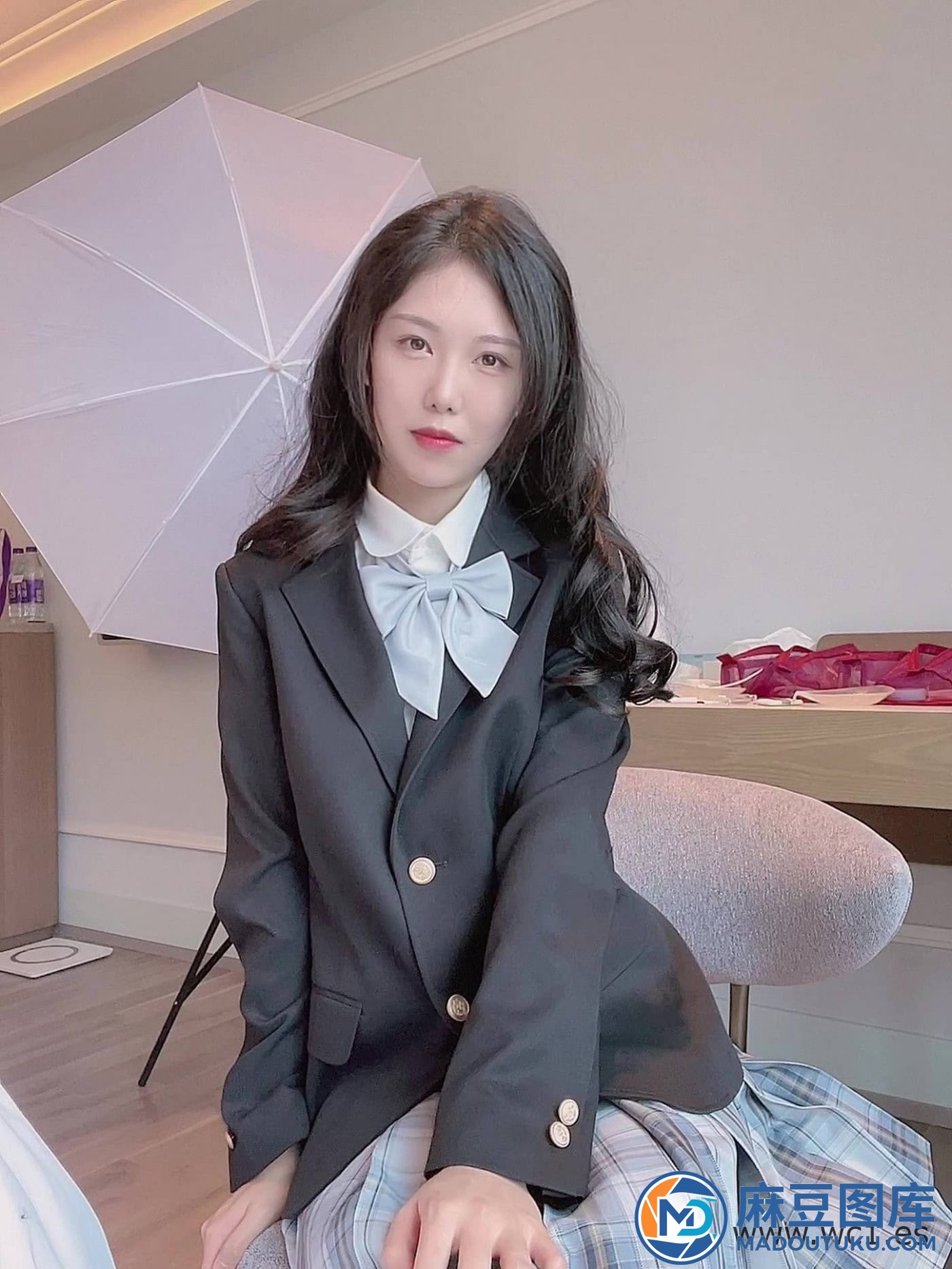 抖娘·利世《JK脱衣》 - 第 6 张