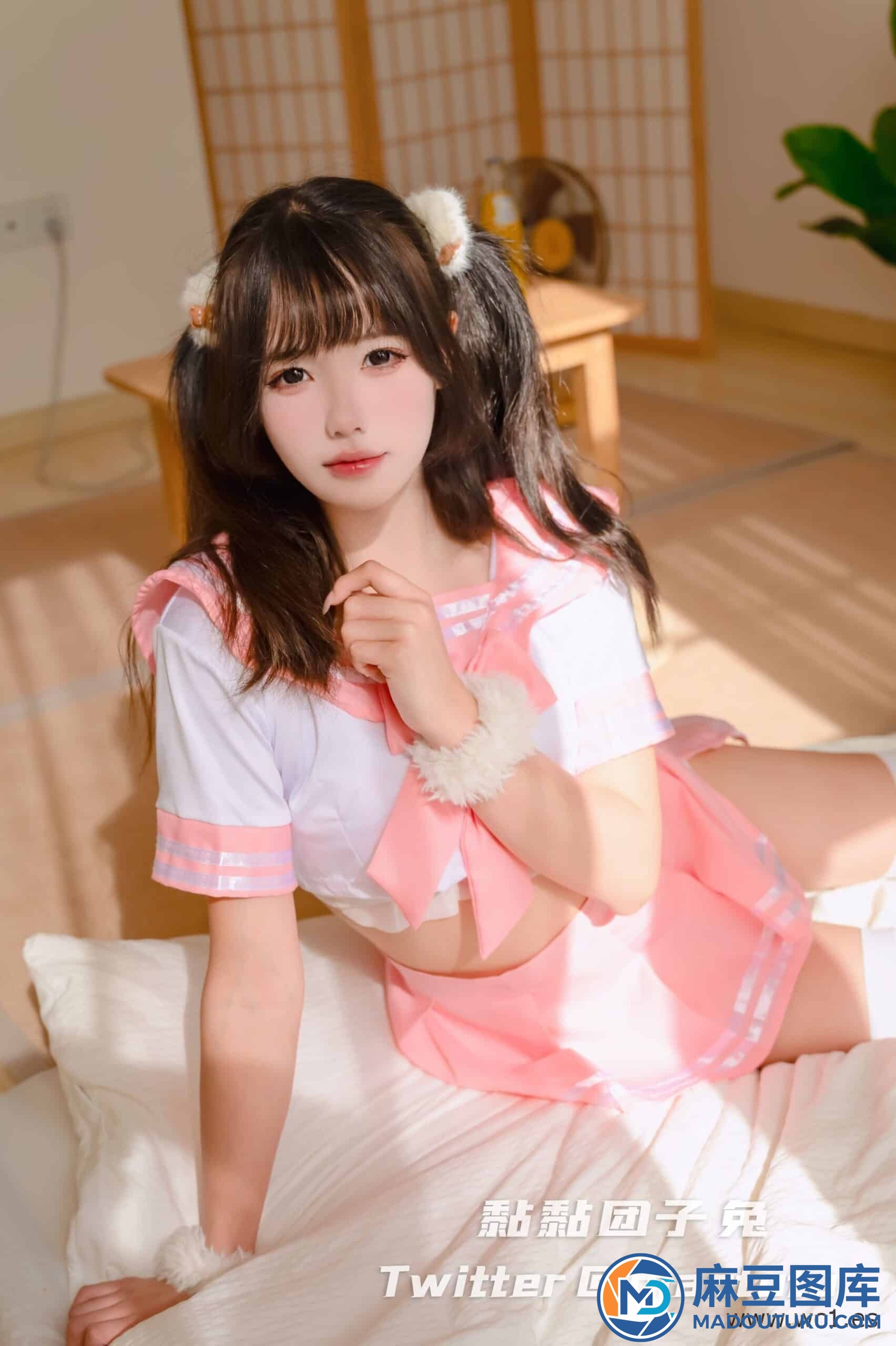 【套图】黏黏团子兔《粉嫩JK》 - 第 4 张