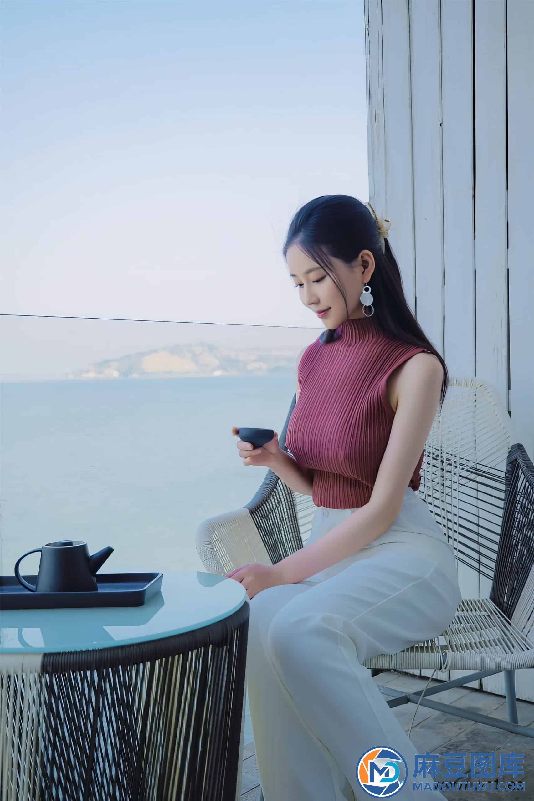 【国模套图】年年《下午茶》