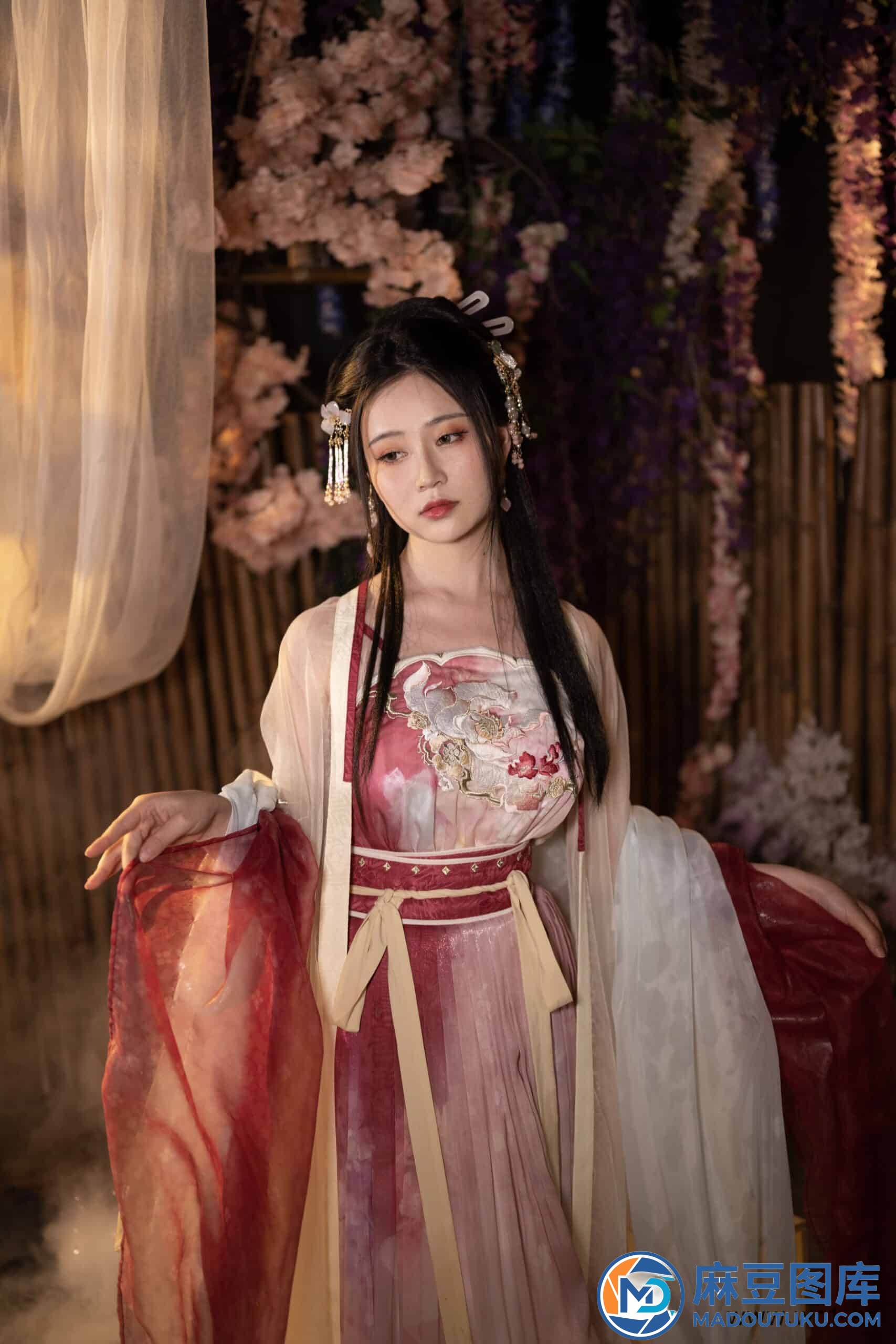 【国模套图】年年《出水芙蓉》 - 第 6 张