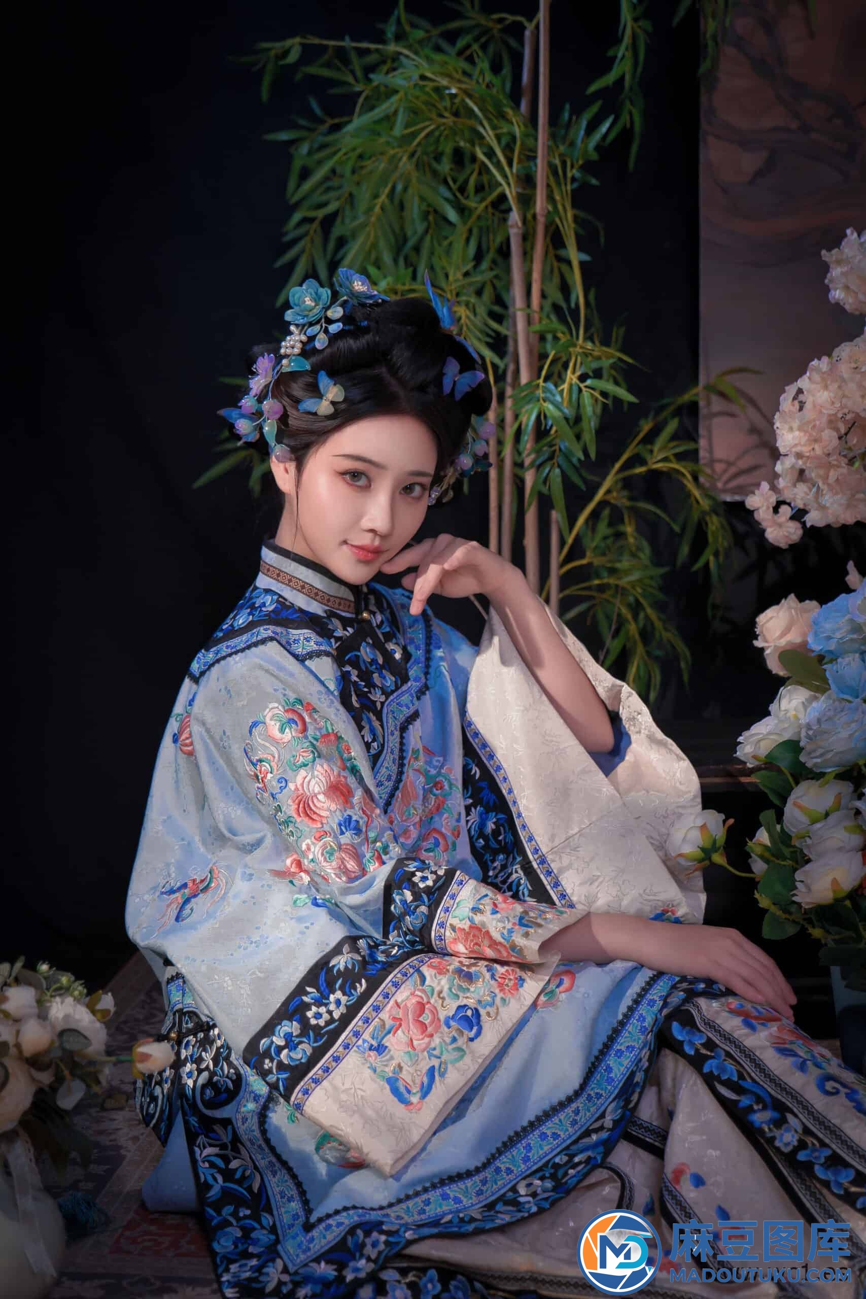 年年《丝兰陵》