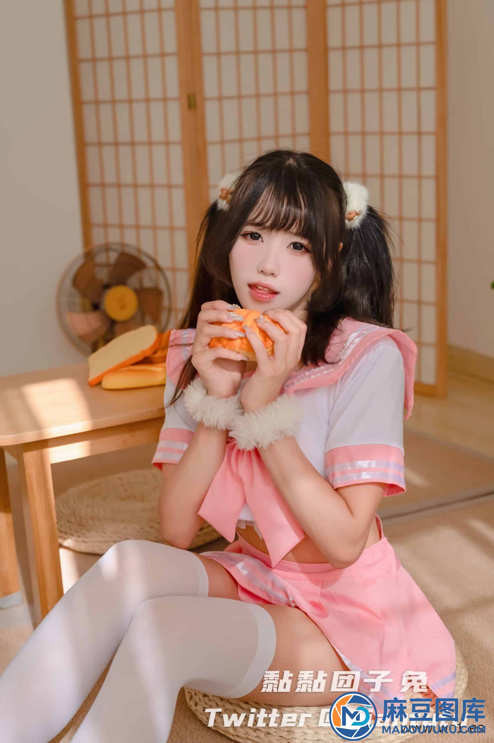 【套图】黏黏团子兔《粉嫩JK》 - 第 7 张