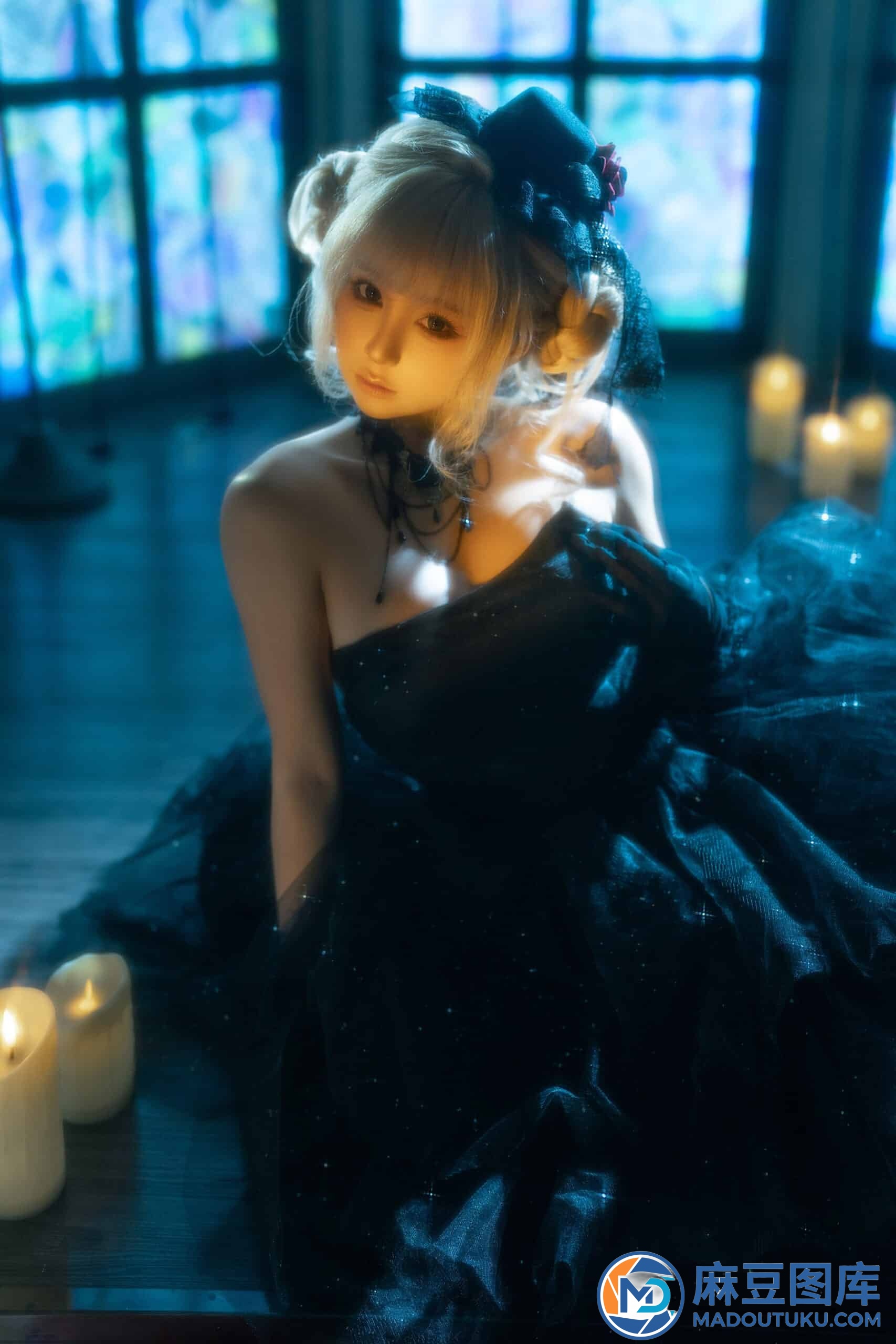 蠢沫沫《黑婚纱》