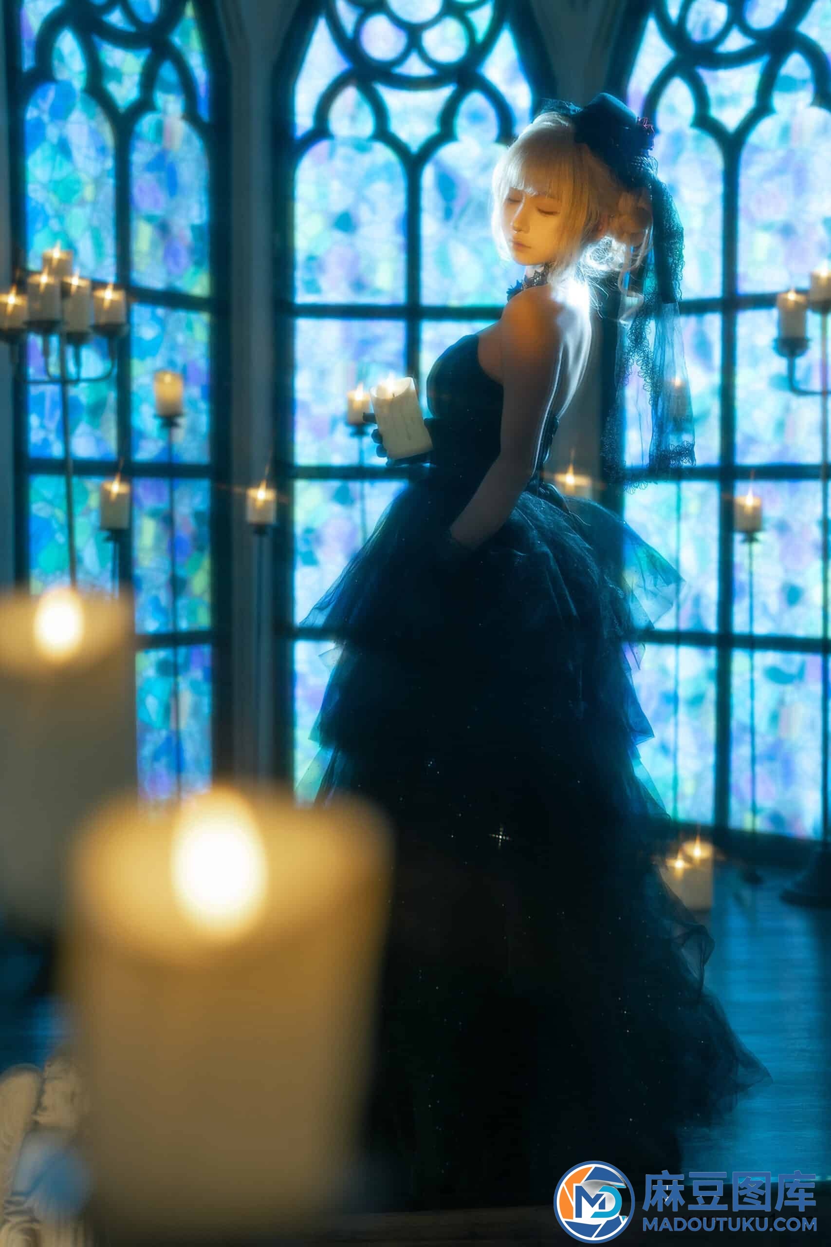 蠢沫沫《黑婚纱》