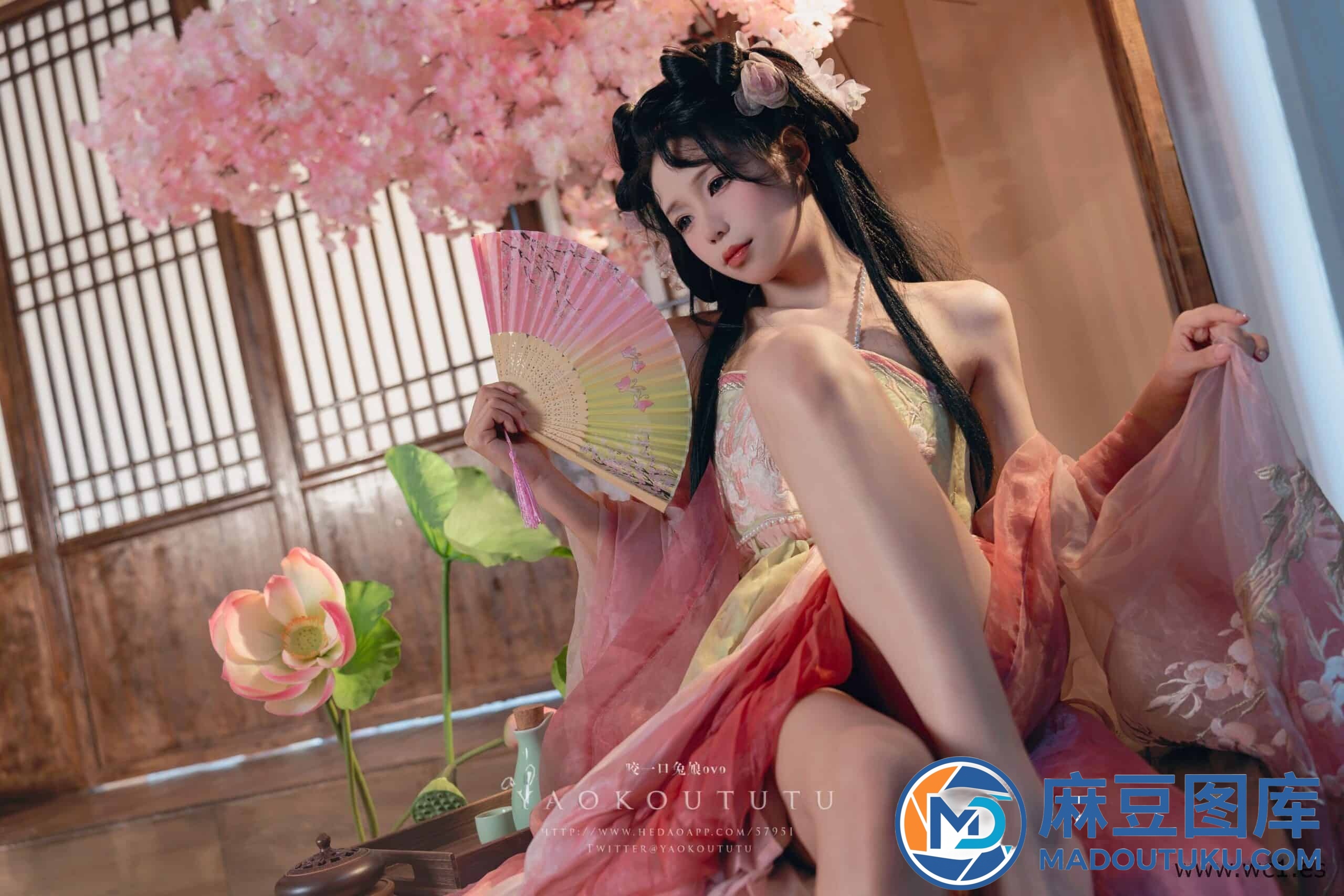 【国模套图】咬一口兔娘《醉倒荷塘边》 - 第 4 张
