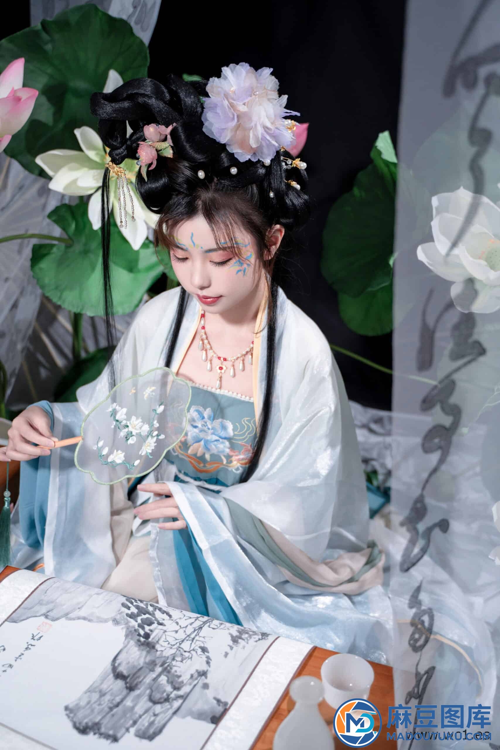 喵小吉《月华清》 - 第 3 张