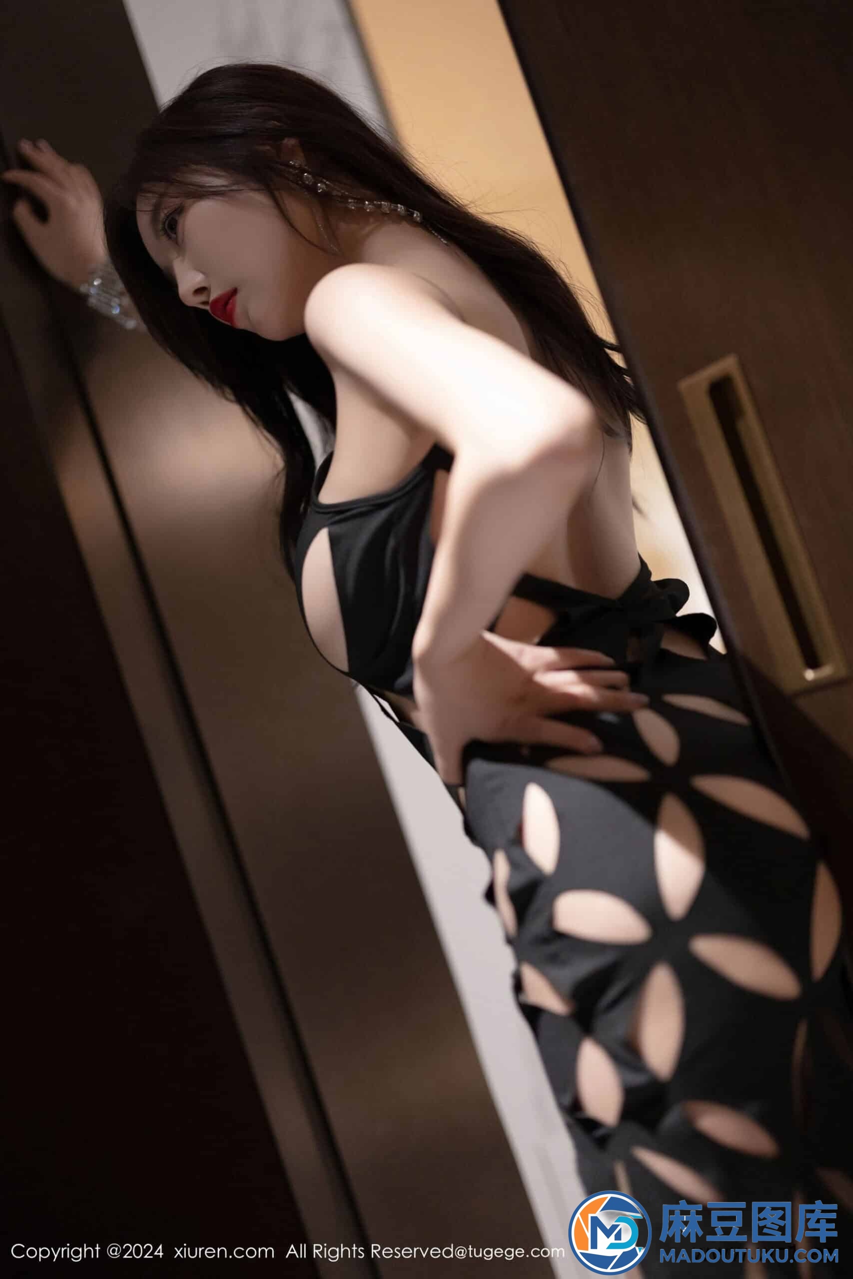 【秀人网】杨晨晨Yome（09028）
