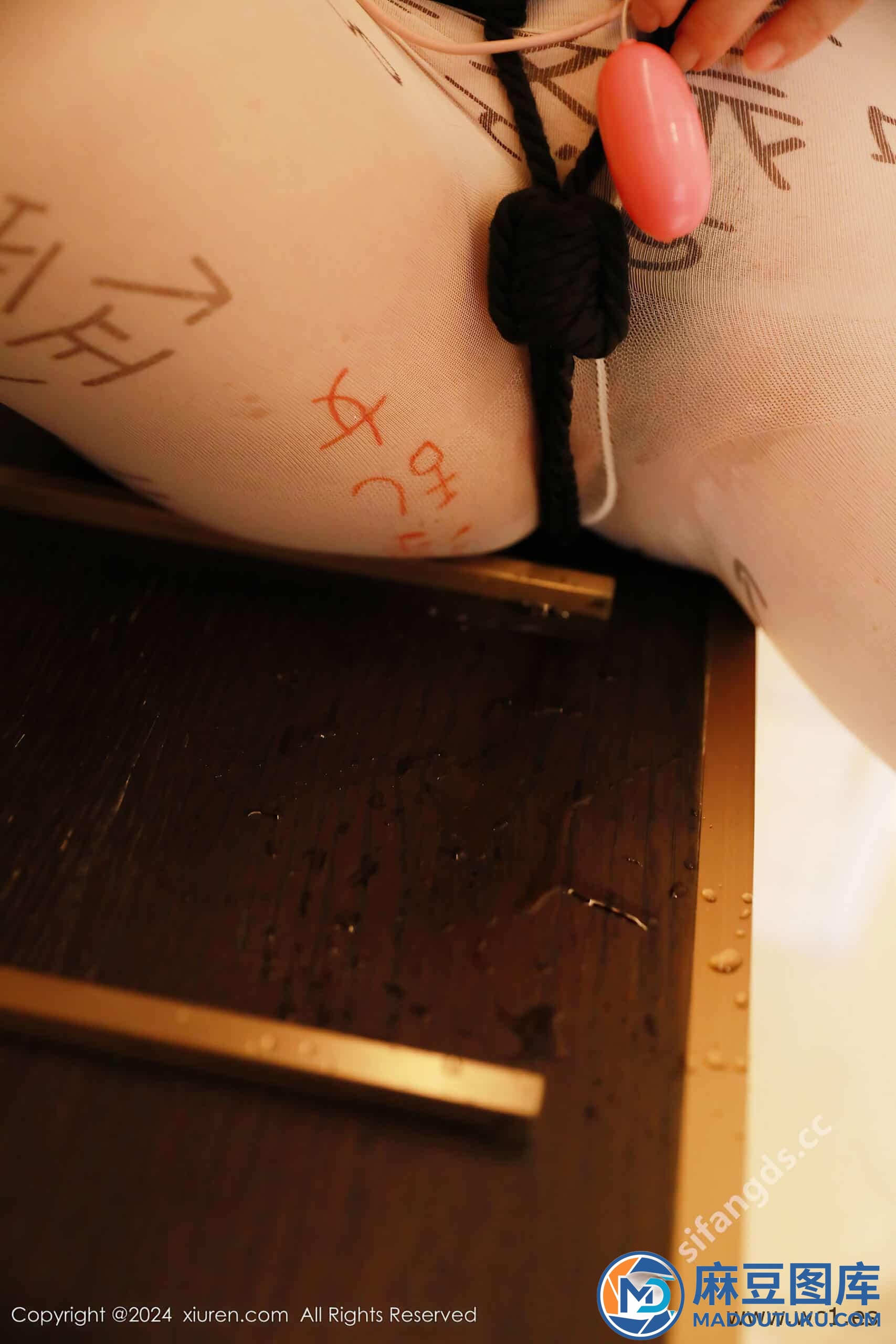 【私购流出】小薯条nienie《私购流出》（8258）