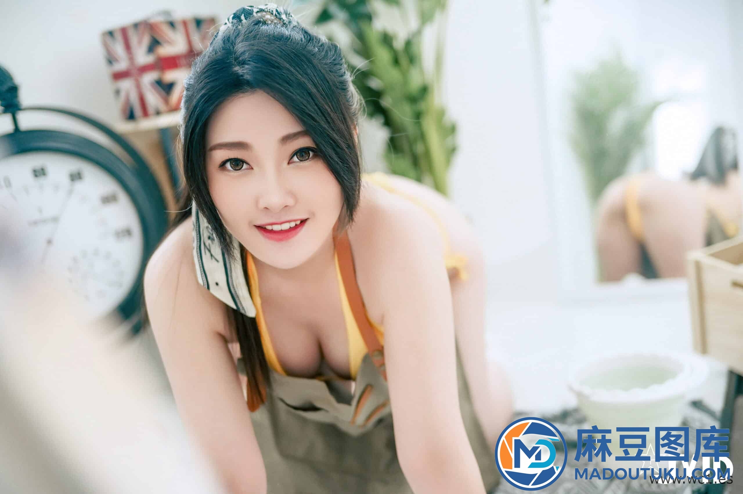 【JVID】画室巨乳学生狂开腿，她真的好湿！ - 第 8 张
